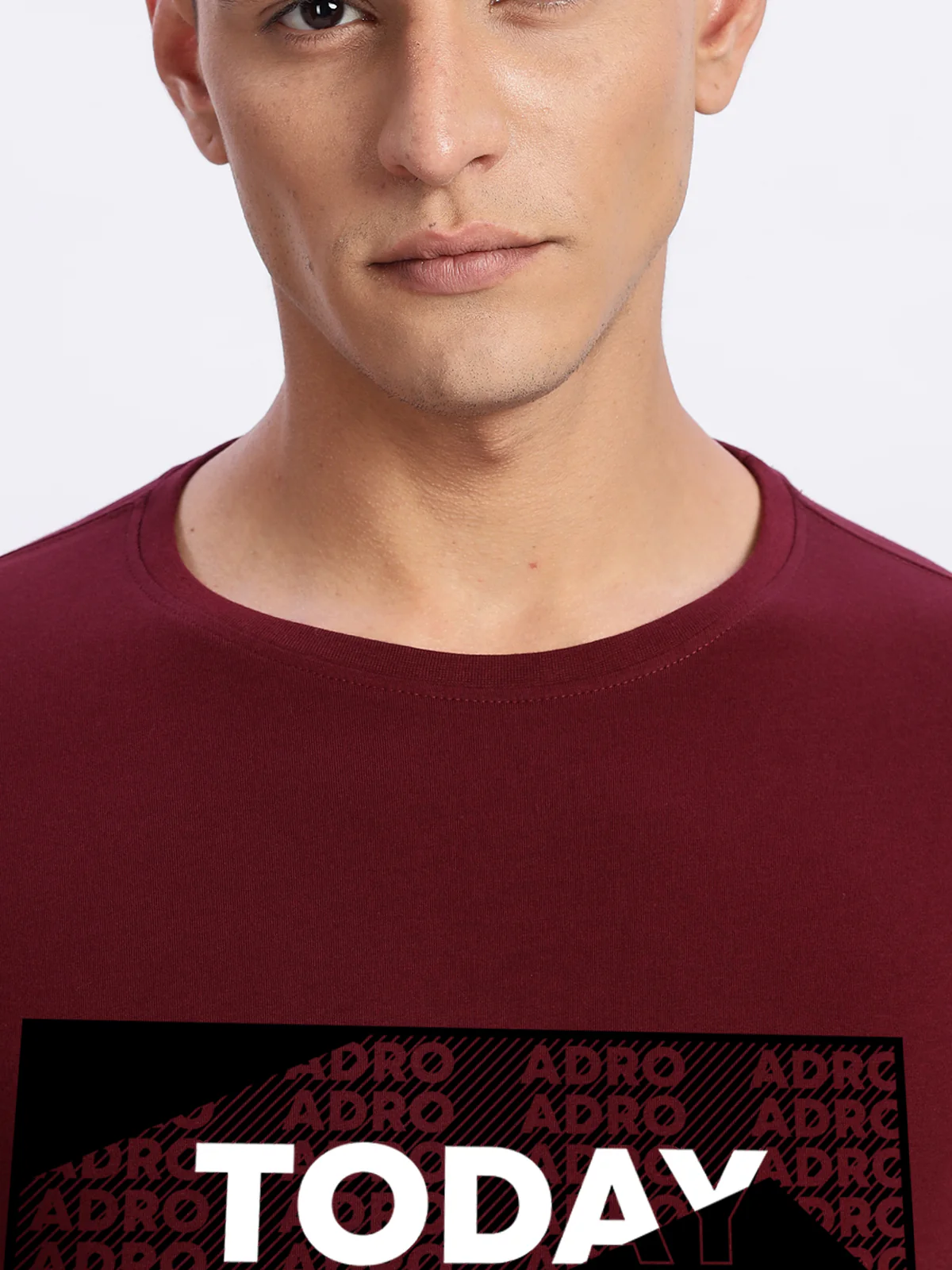Men Printed Light Maroon T Shirt - Image 3