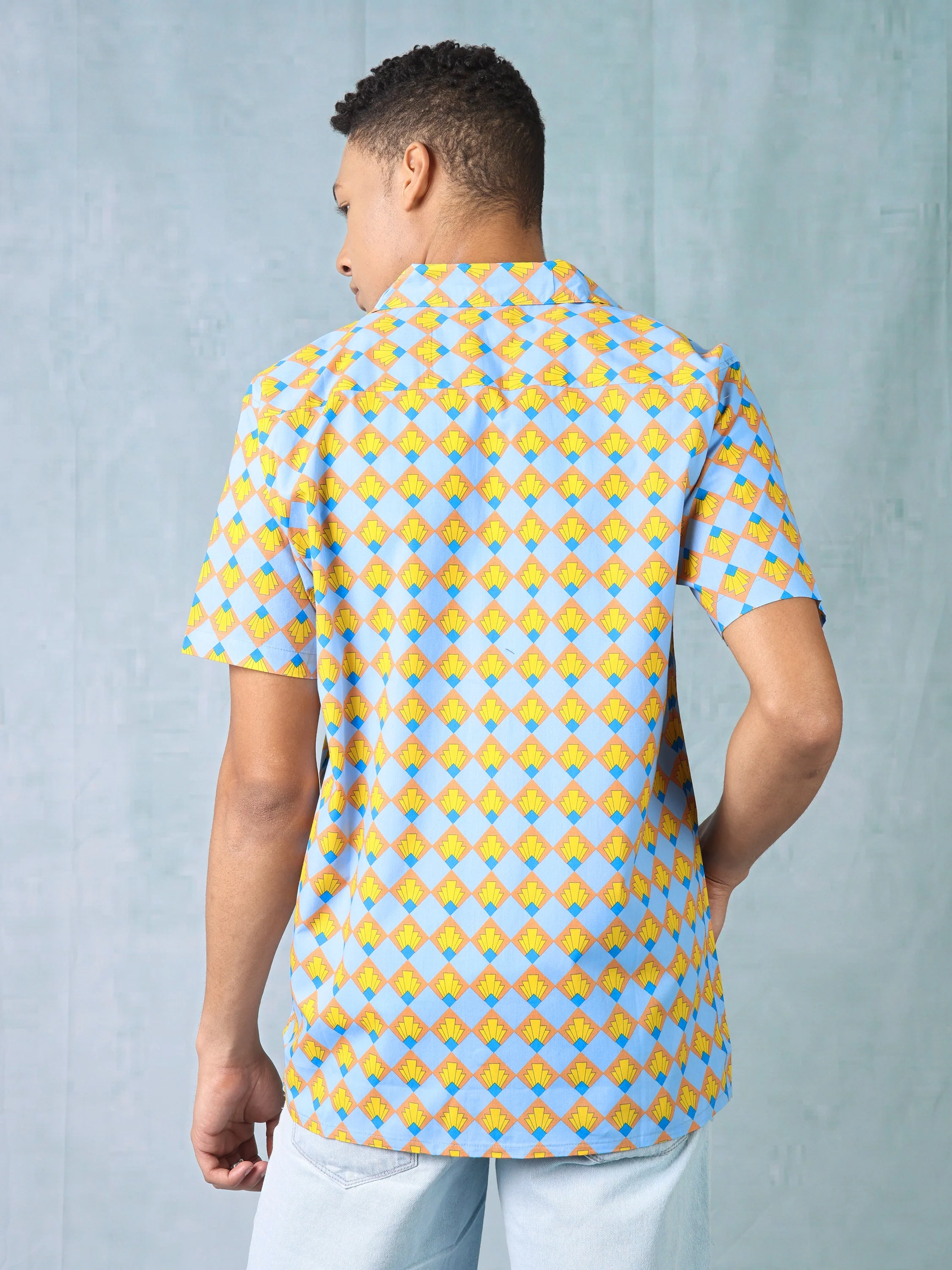 Men Printed Relaxed Fit Shirt - Image 4