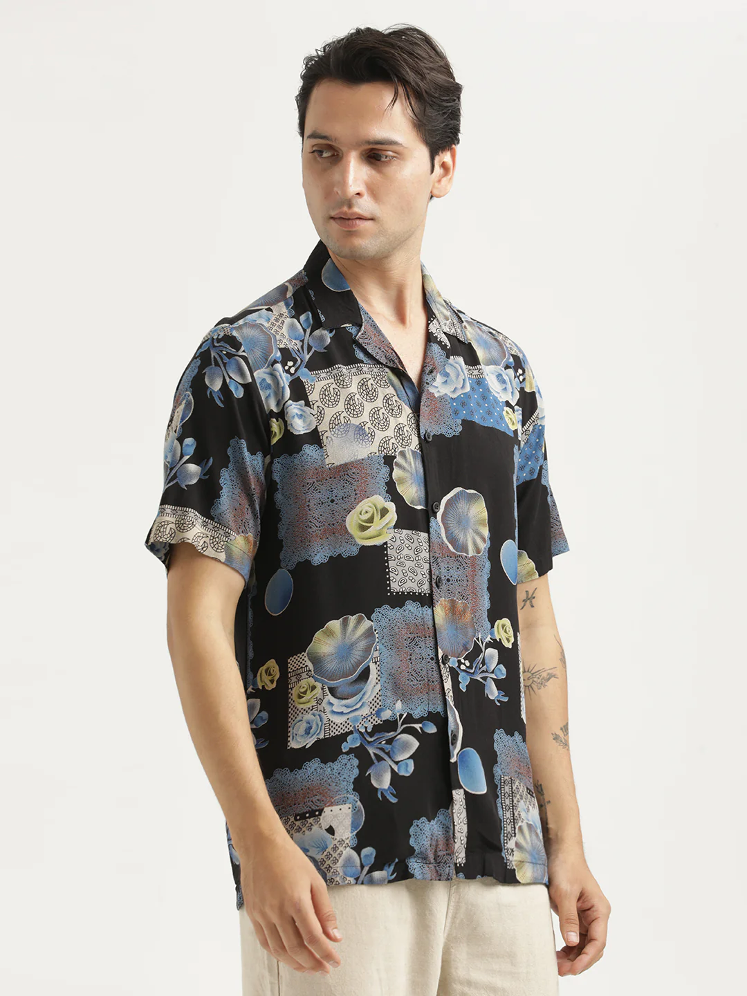 Men Printed Resort Shirt - Image 3