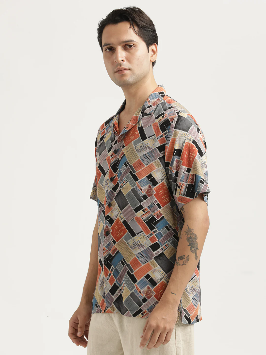 Men Printed Resort Shirt - Image 4