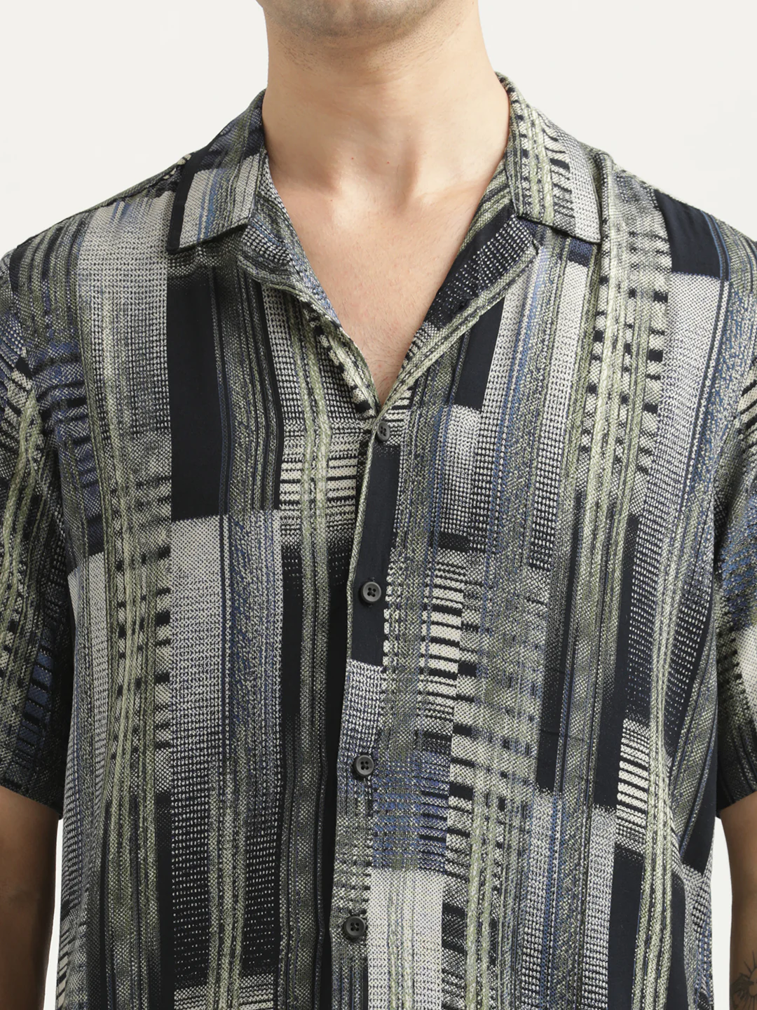 Men Printed Resort Shirt - Image 5