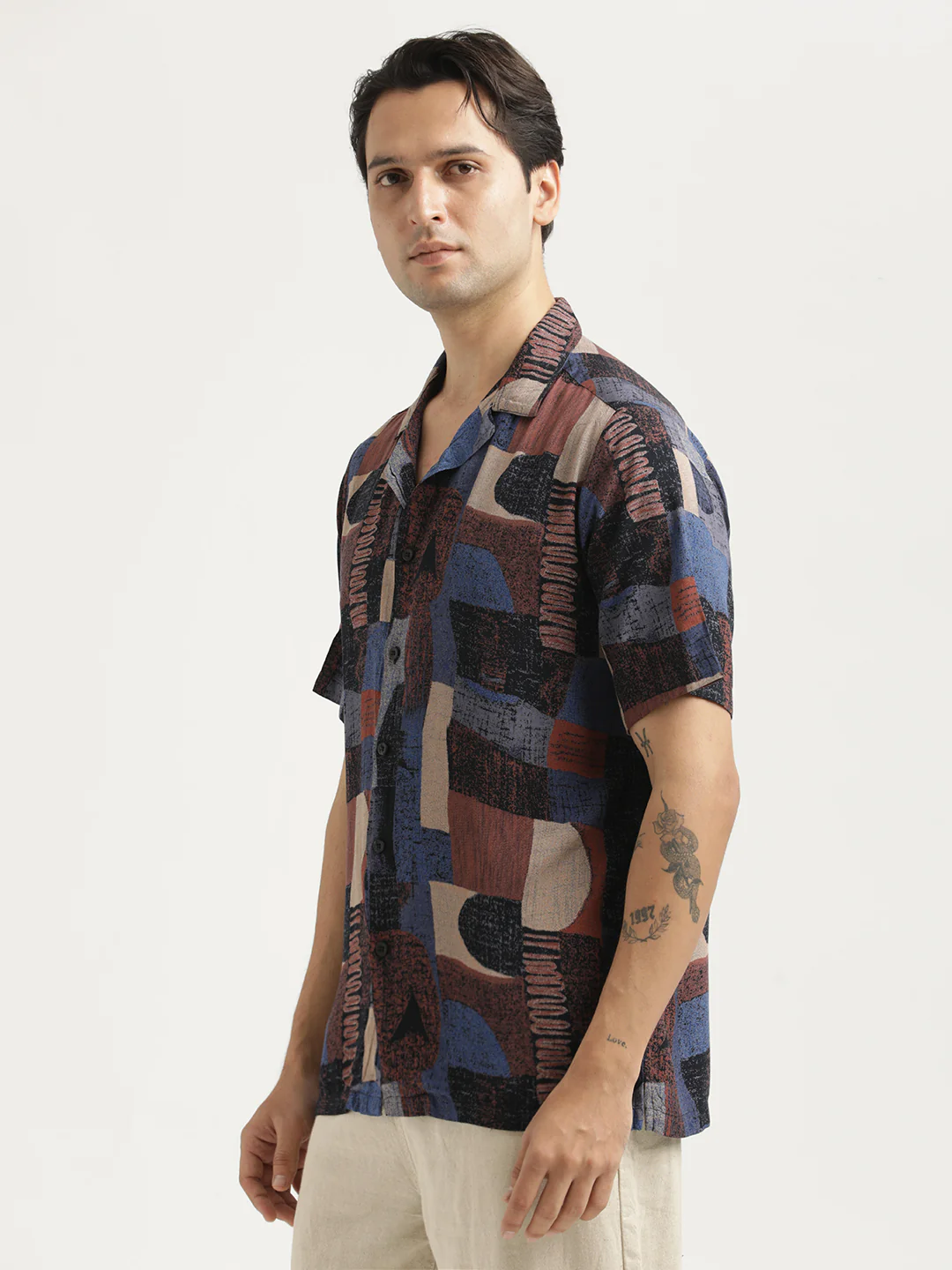 Men Printed Resort Shirt - Image 4