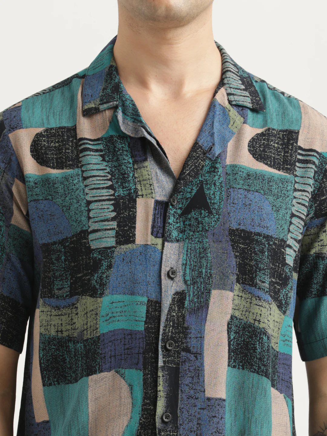 Men Printed Resort Shirt - Image 5