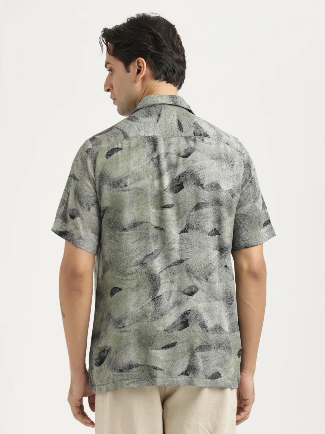 Men Printed Resort Shirt - Image 3
