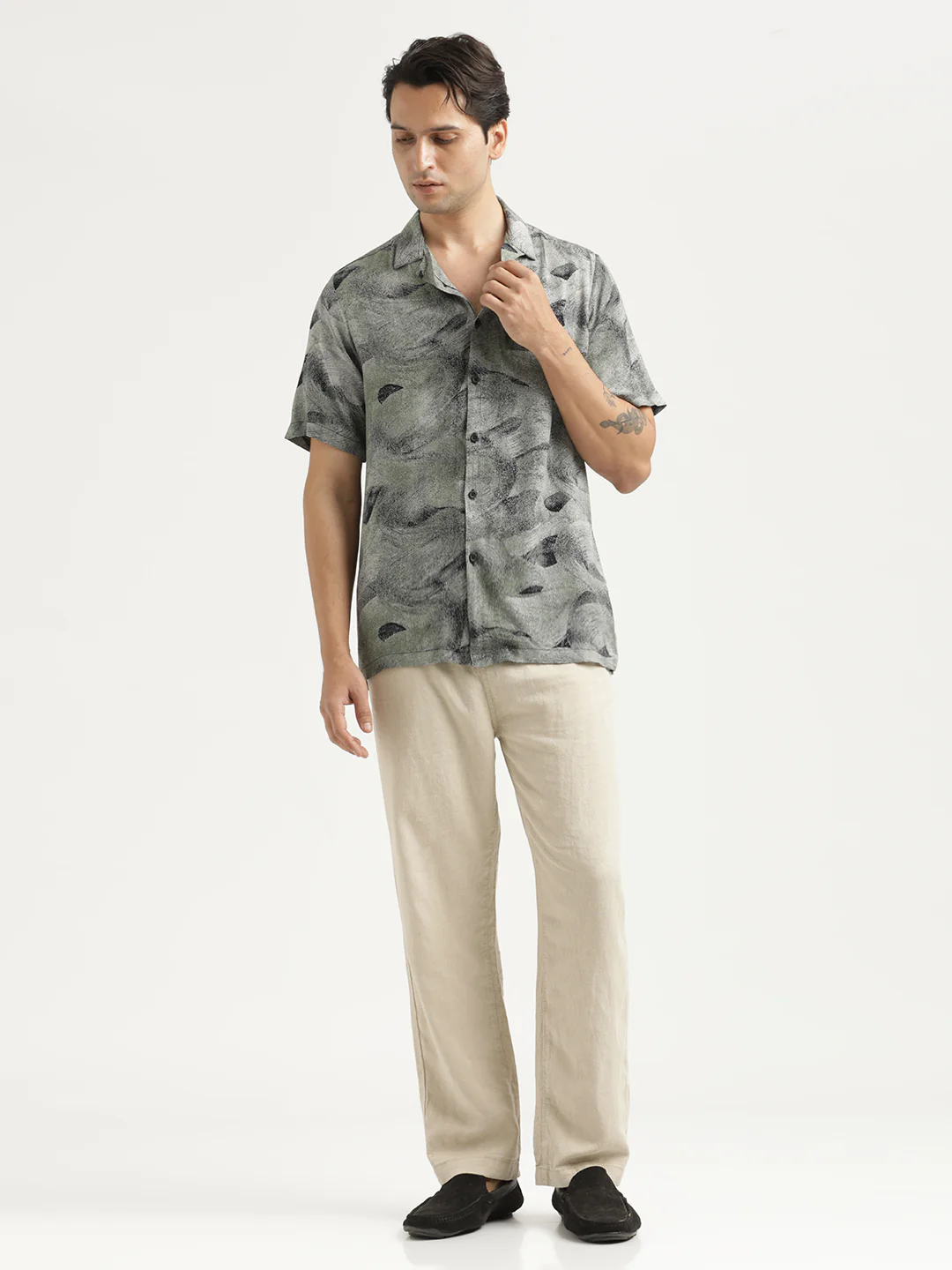 Men Printed Resort Shirt - Image 5