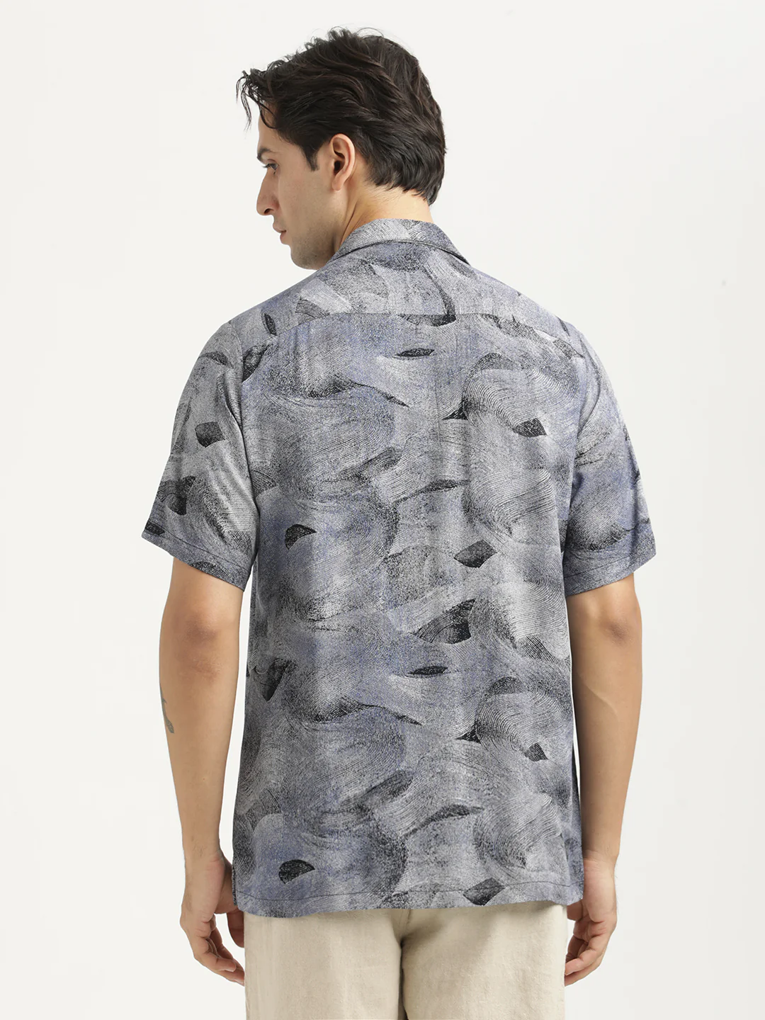 Men Printed Resort Shirt - Image 3