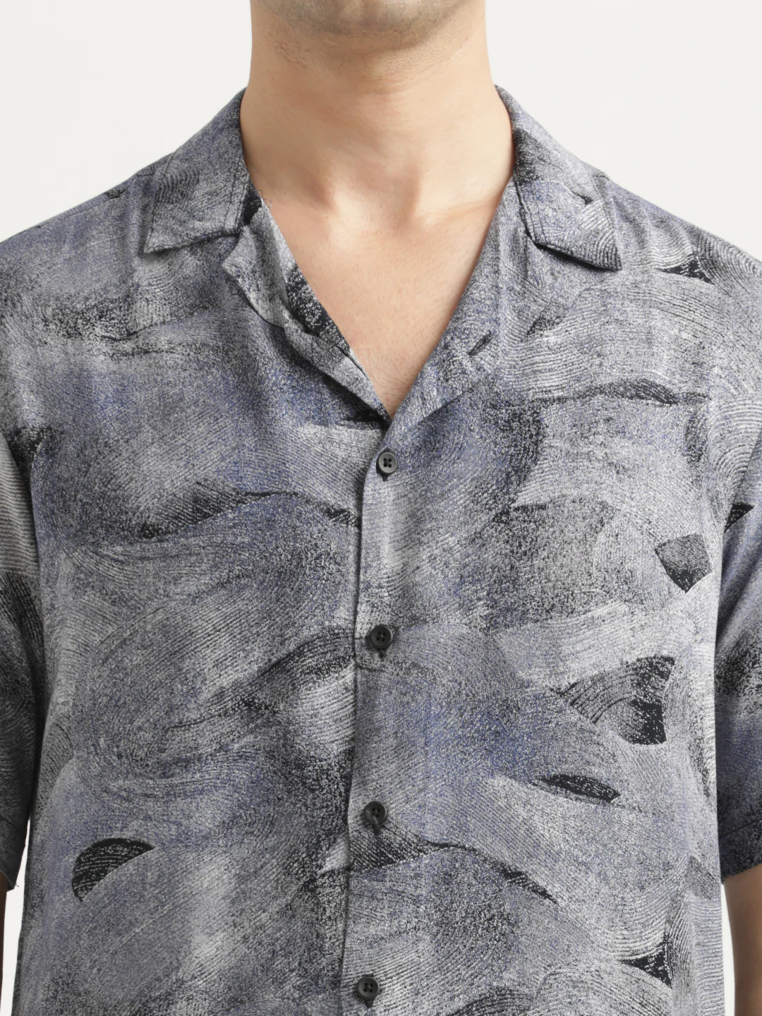 Men Printed Resort Shirt - Image 5