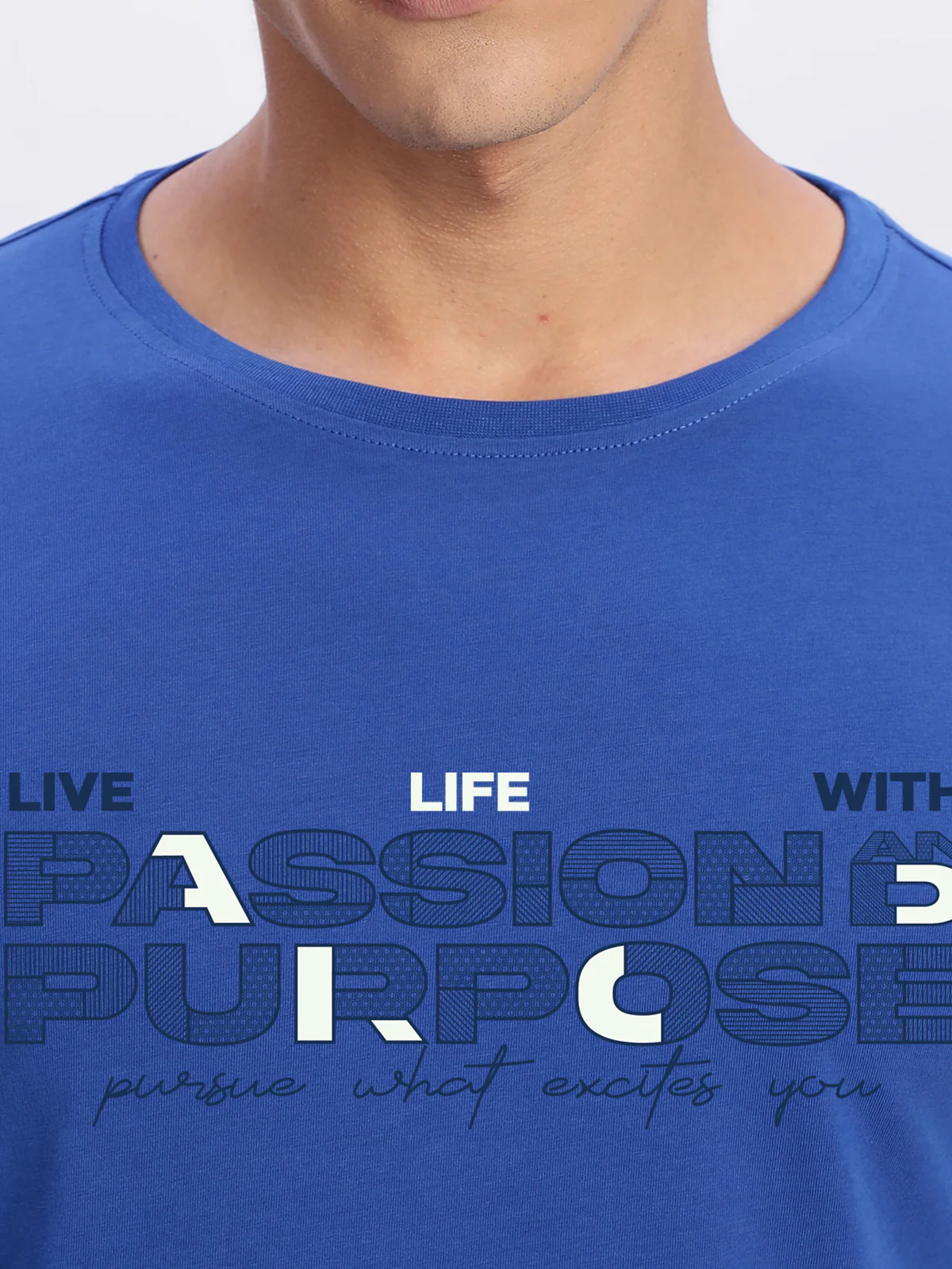 Men Printed Blue T Shirt - Image 2