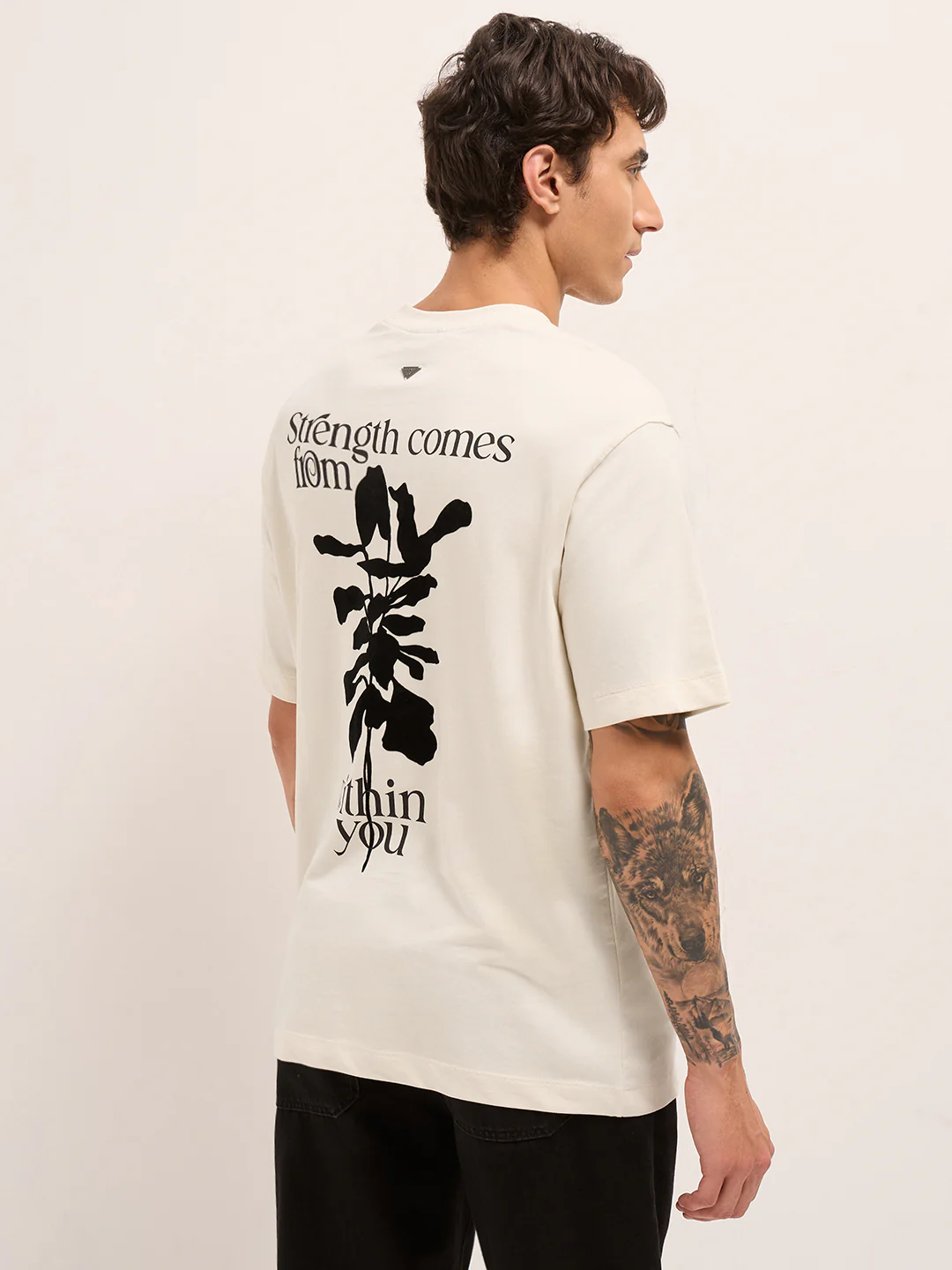 Men Pure Cotton Graphic Printed T-Shirt - Image 2