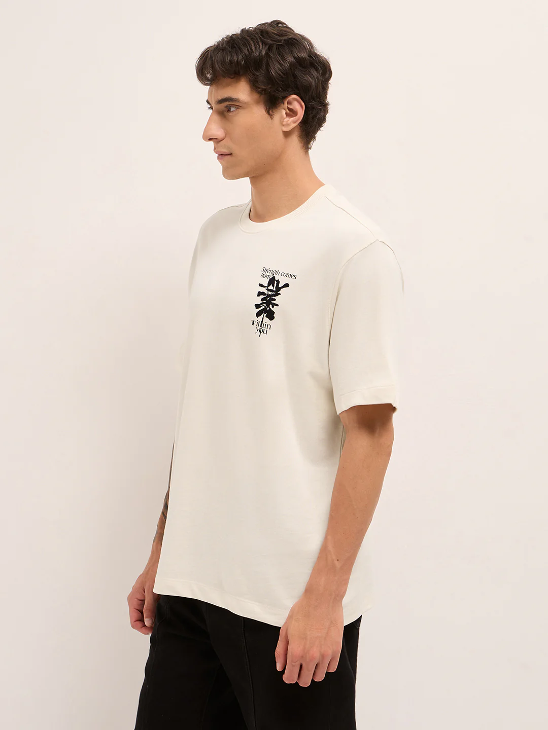 Men Pure Cotton Graphic Printed T-Shirt - Image 3