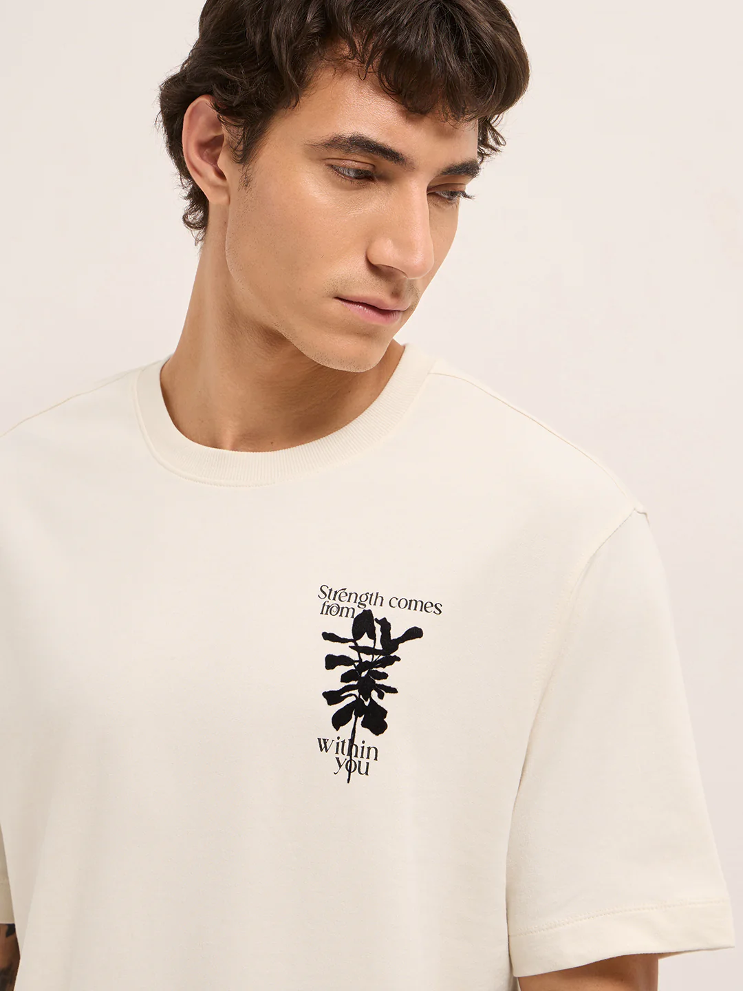 Men Pure Cotton Graphic Printed T-Shirt - Image 5