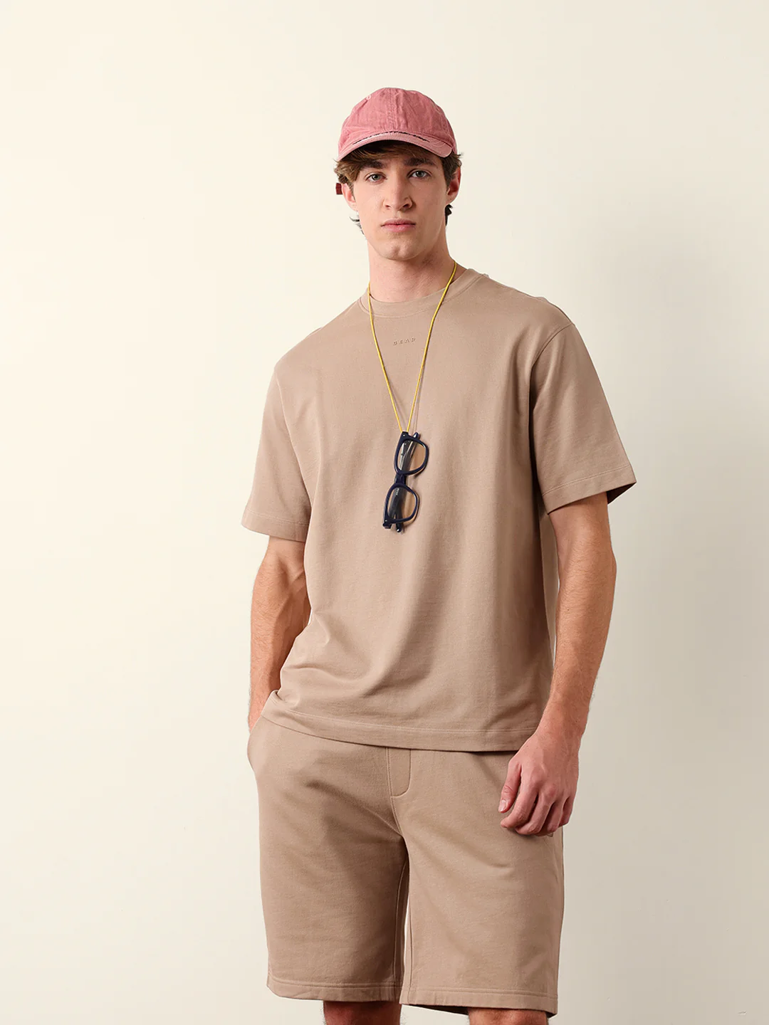 Men Pure Cotton Solid Round Neck Tshirt - Image 3