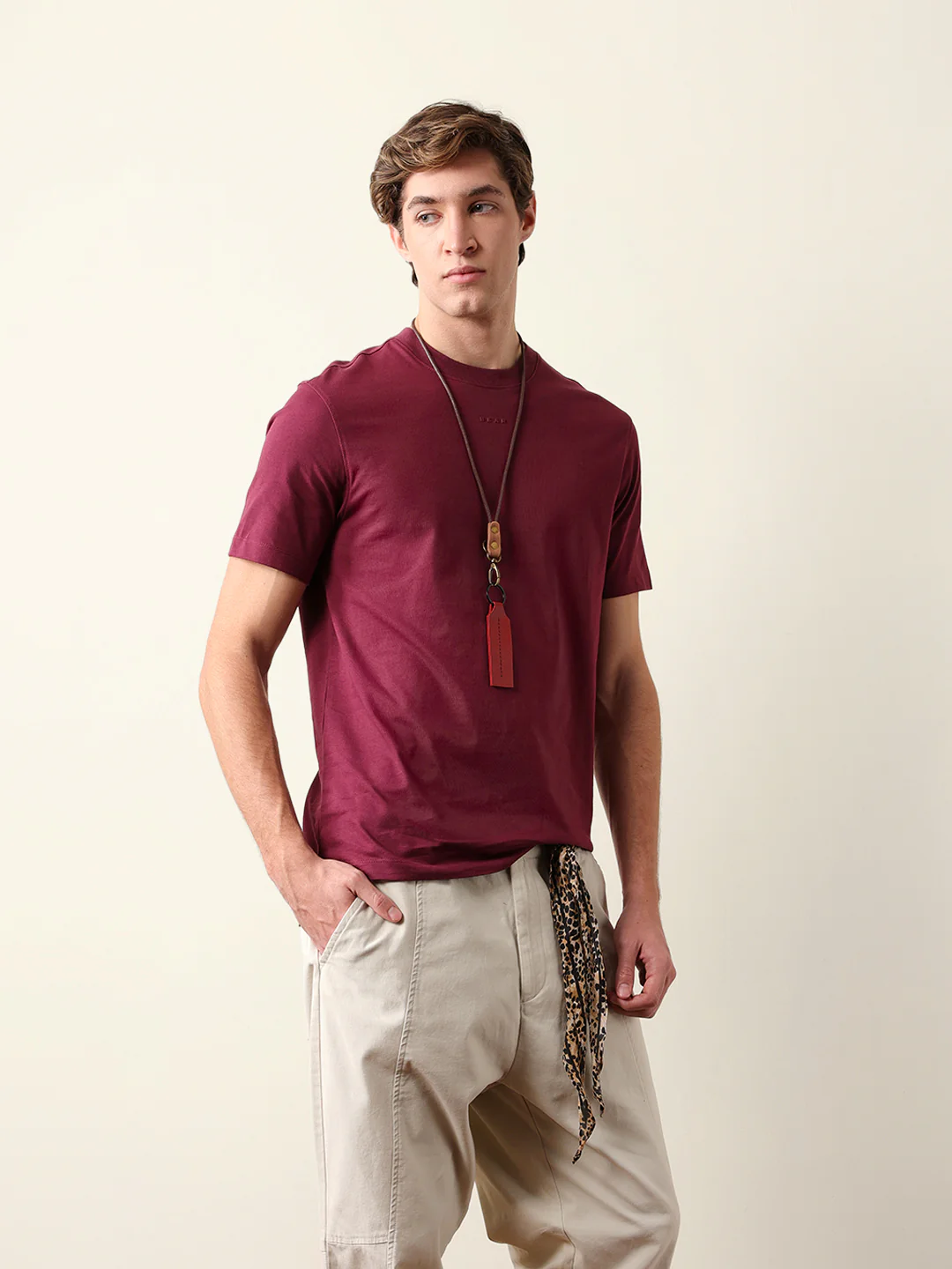 Men Pure Cotton Solid Round Neck Tshirt - Image 4