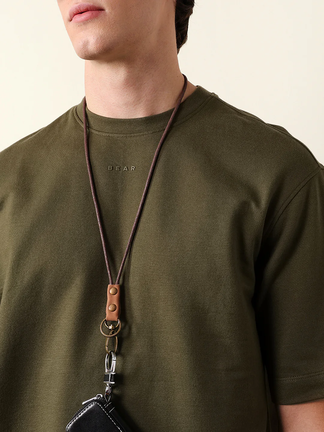 Men Pure Cotton Solid Round Neck Tshirt - Image 6