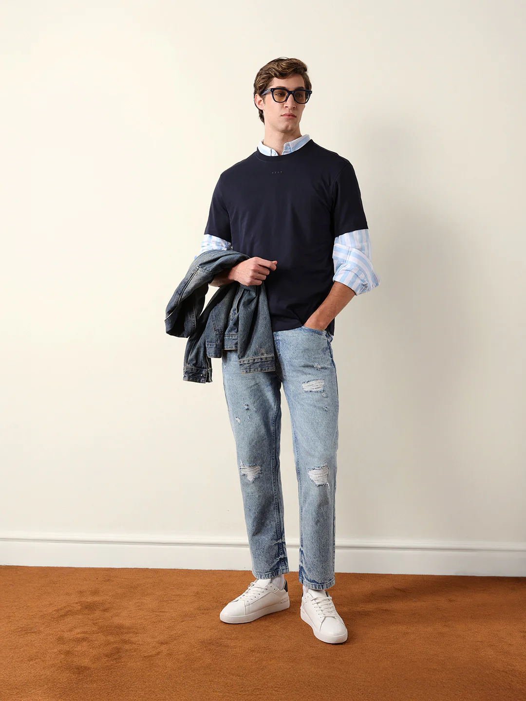 Men Pure Cotton Solid Round Neck Tshirt - Image 2