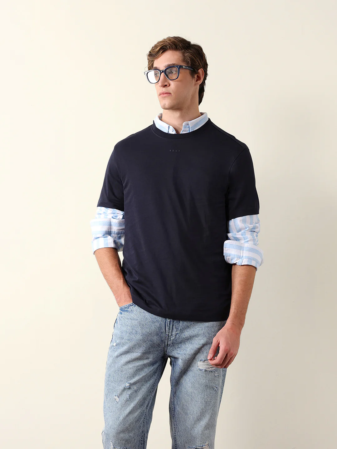 Men Pure Cotton Solid Round Neck Tshirt - Image 3