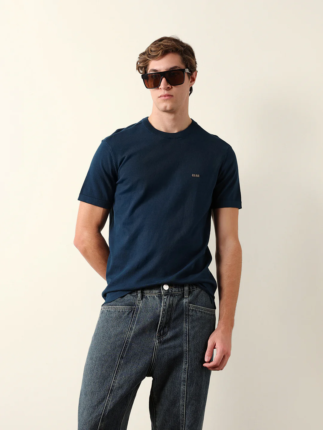 Men Pure Cotton Solid Round Neck Tshirt - Image 3