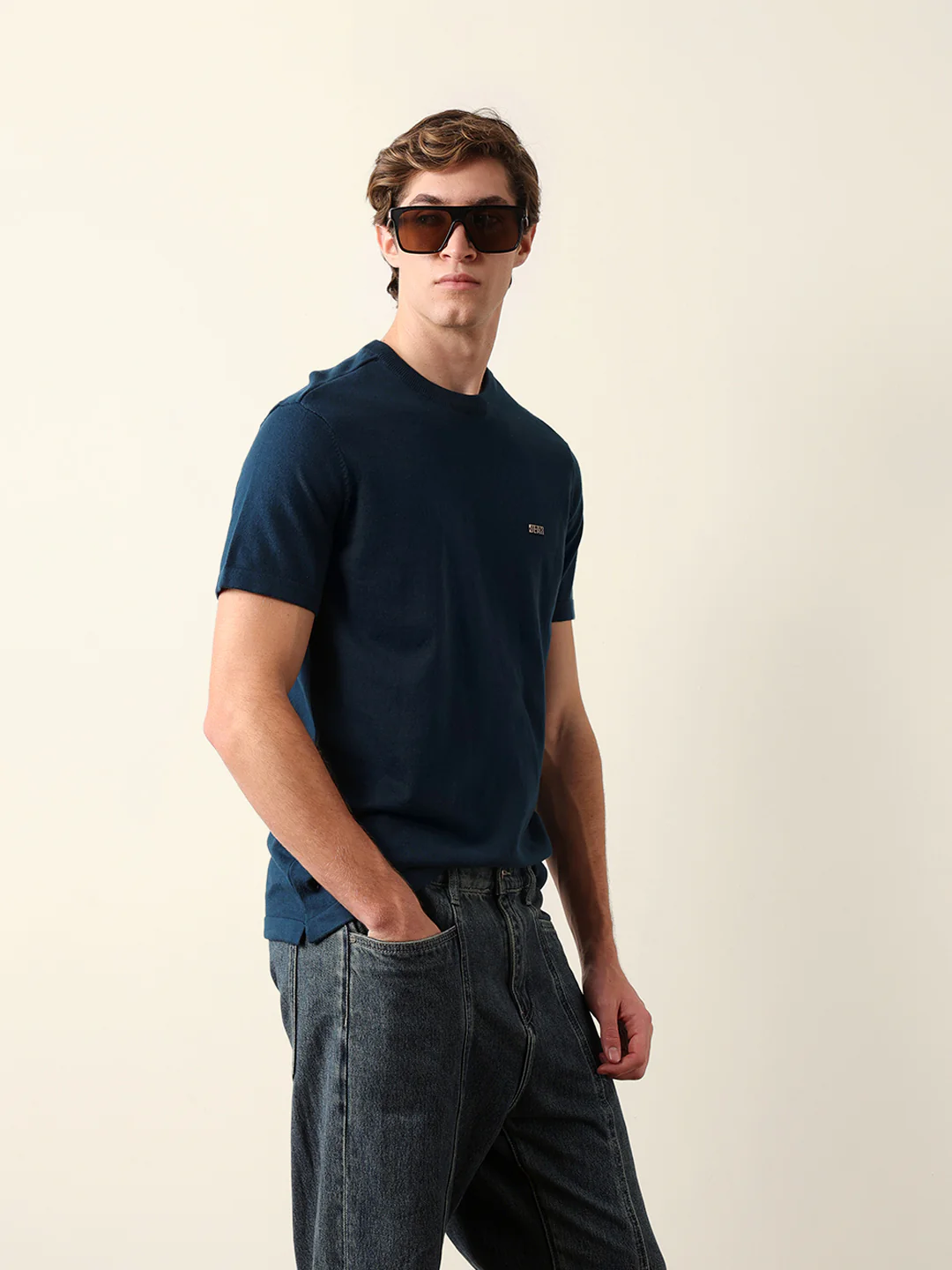 Men Pure Cotton Solid Round Neck Tshirt - Image 5