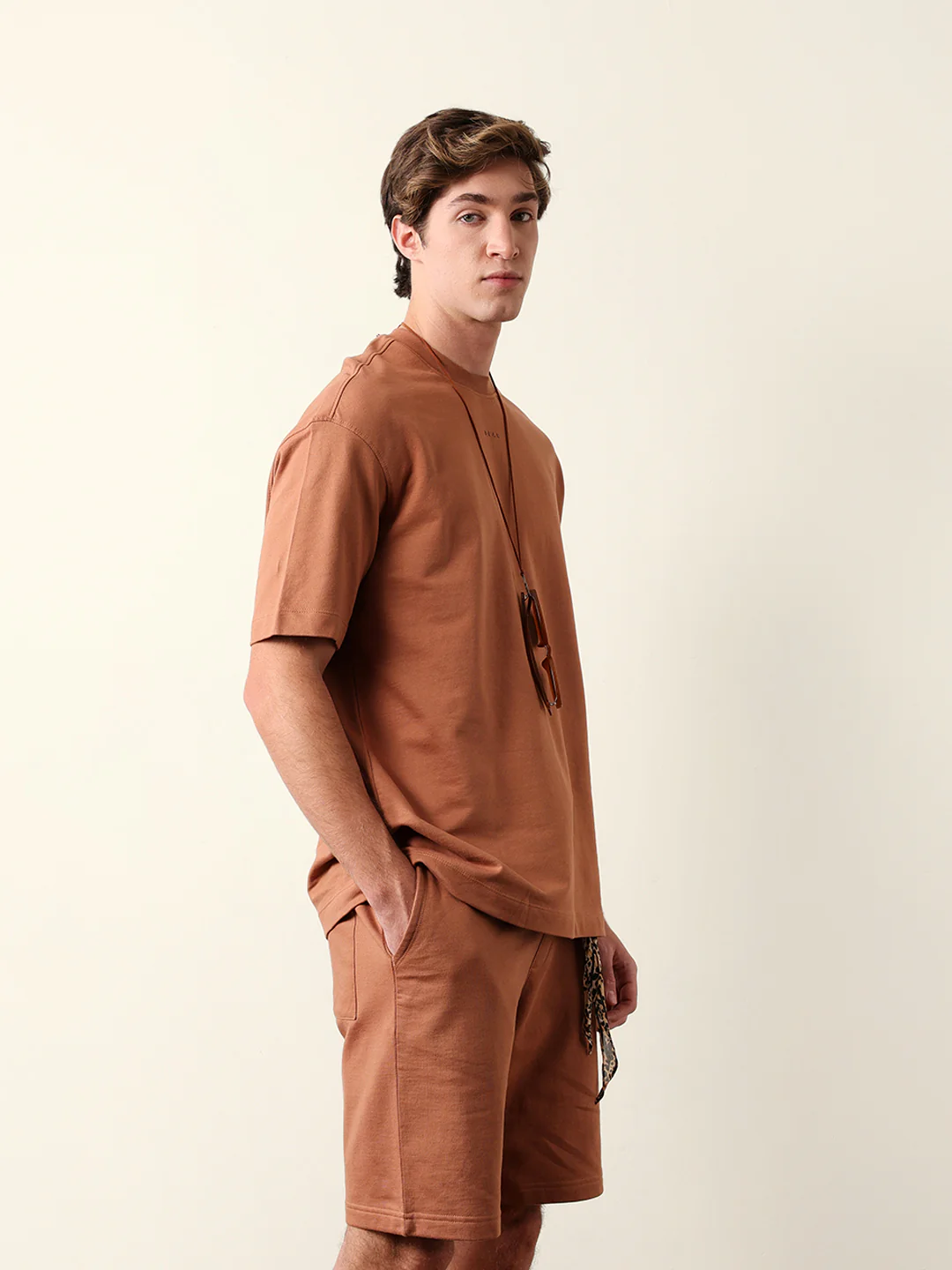 Men Pure Cotton Solid Round Neck Tshirt - Image 5