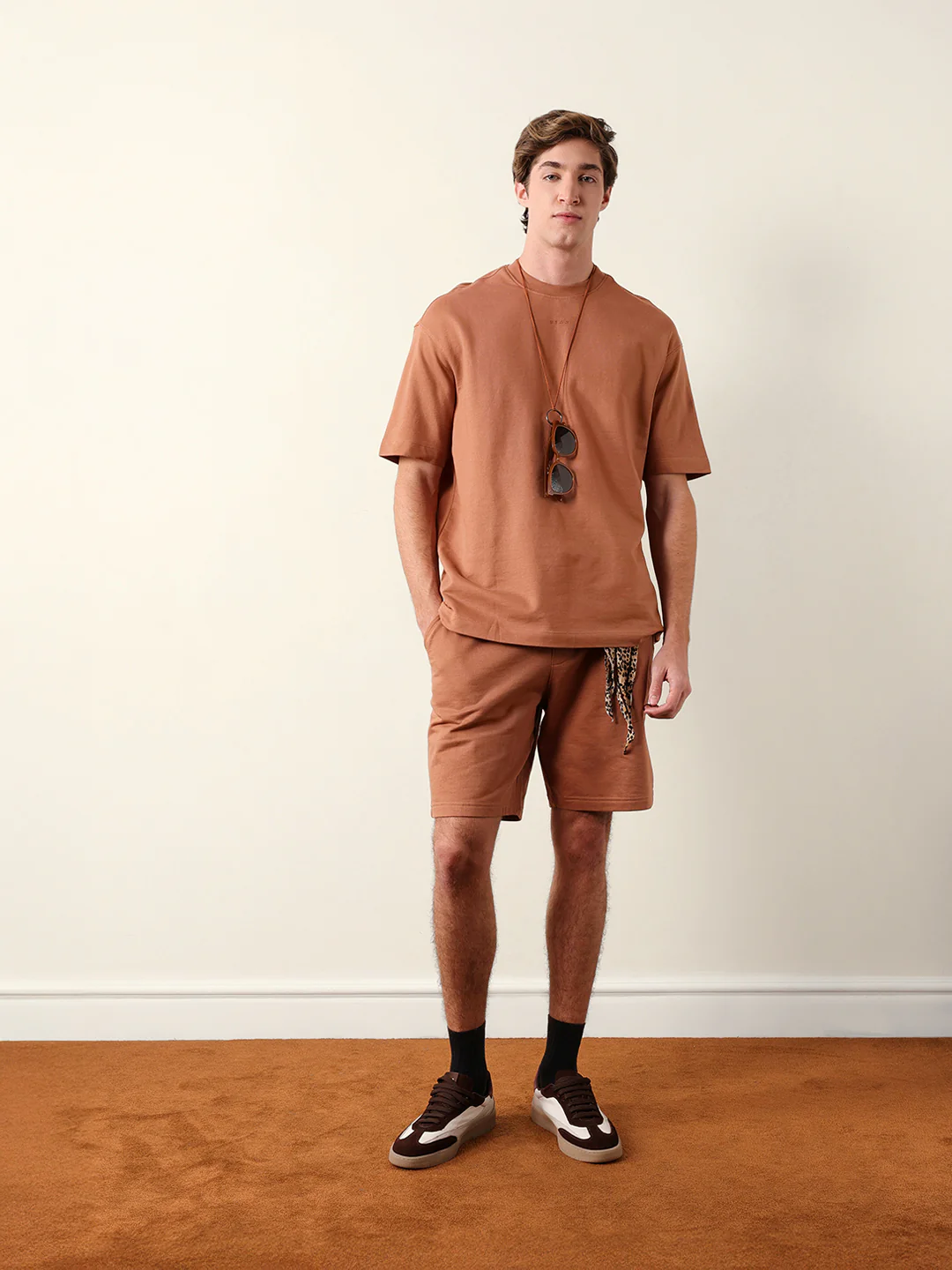 Men Pure Cotton Solid Round Neck Tshirt - Image 8