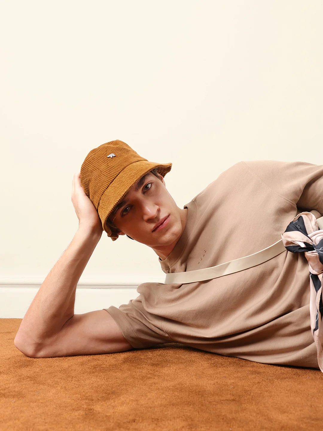 Men Pure Cotton Solid Round Neck Tshirt - Image 2
