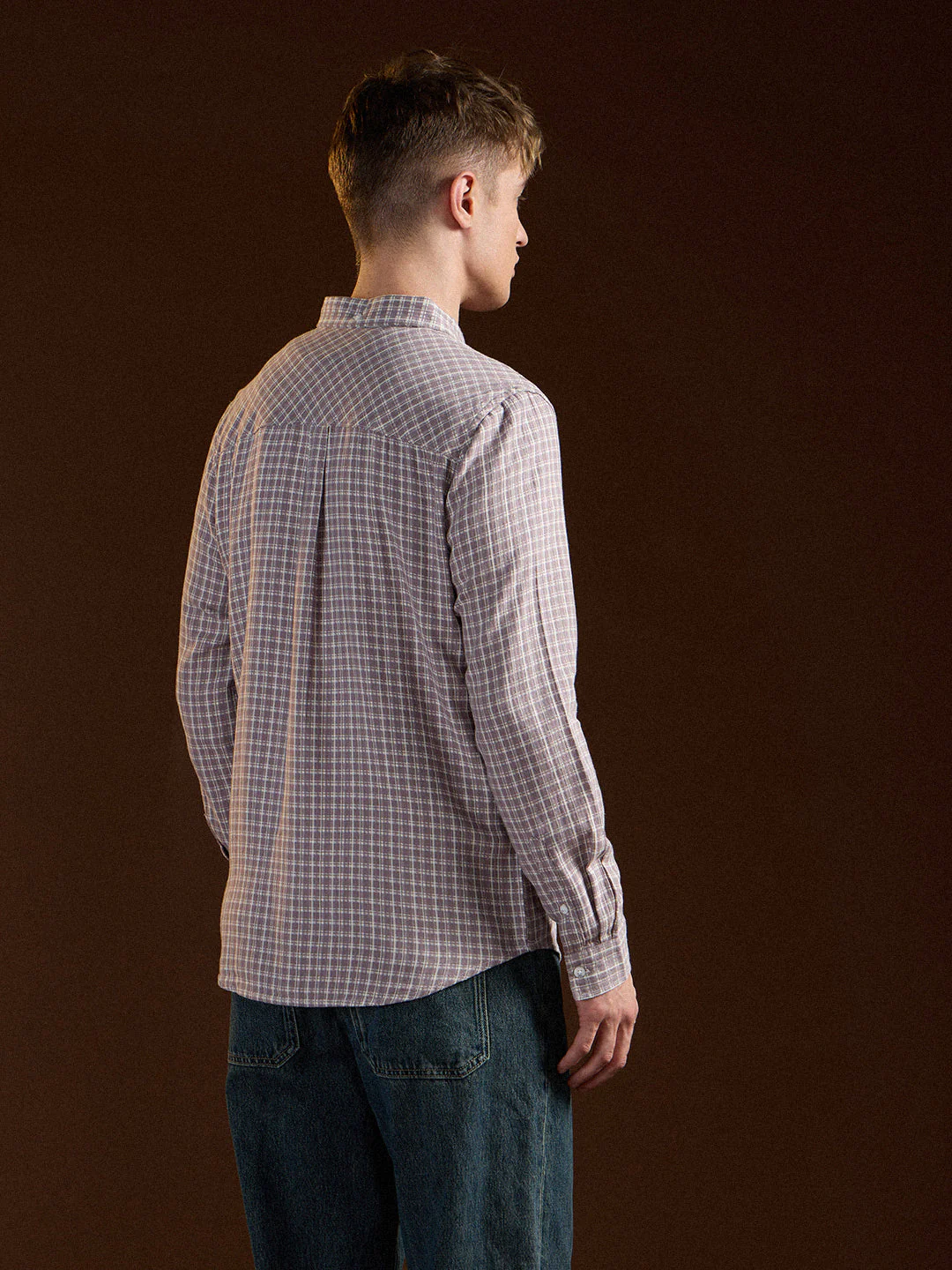 Men Purple Checkered Slim Fit Casual Shirt - Image 2