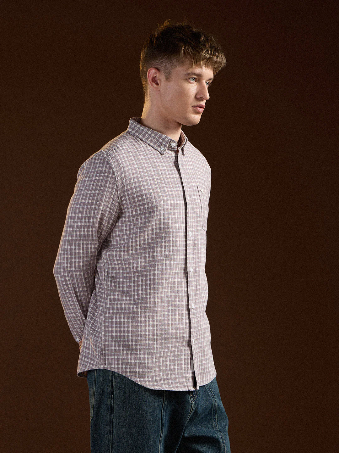 Men Purple Checkered Slim Fit Casual Shirt - Image 3