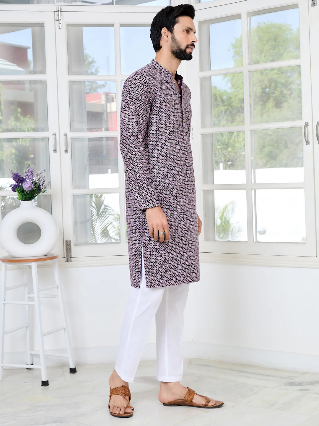 Men Purple Embroidered Kurta - Image 3