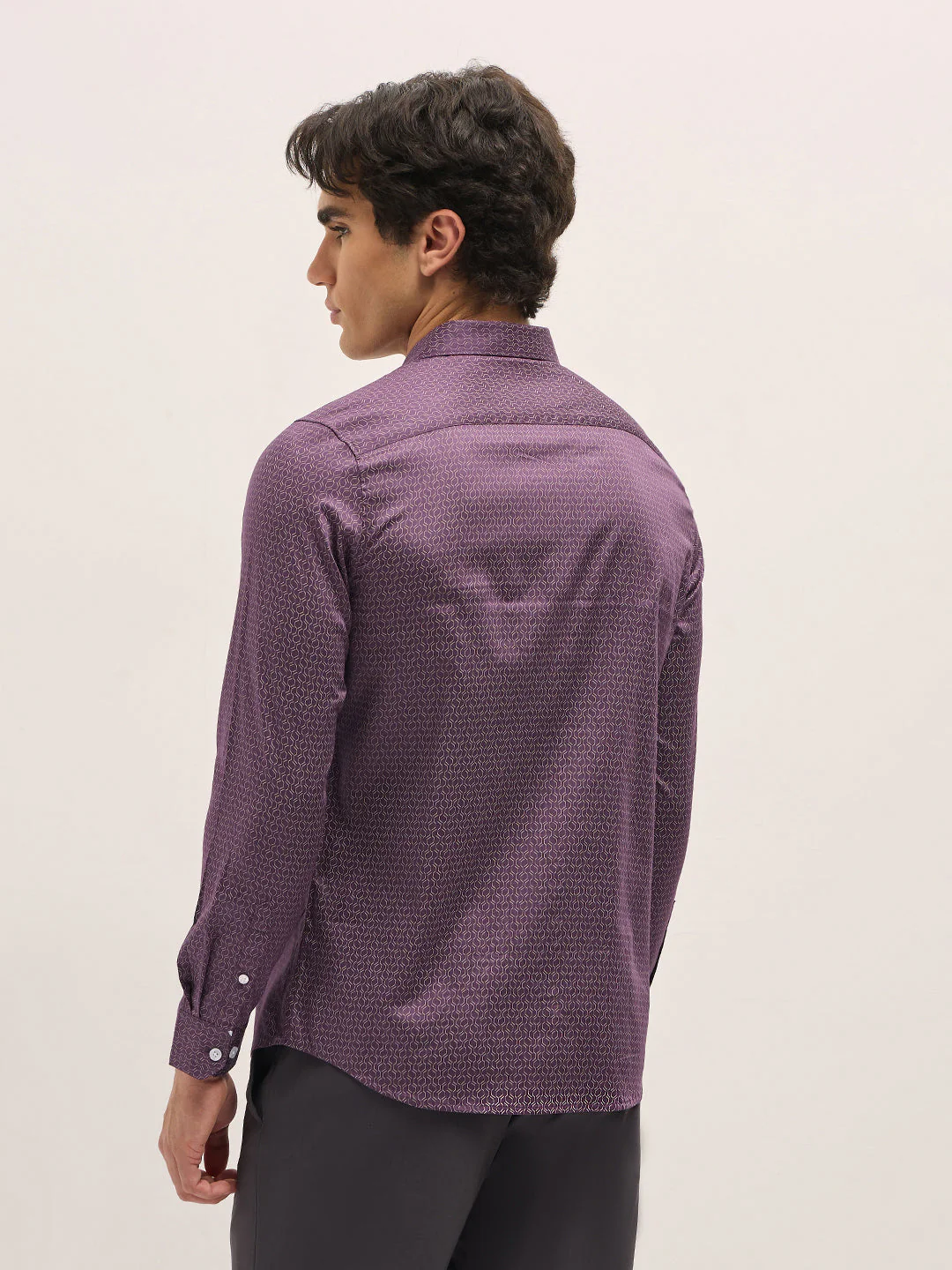 Men Purple Geometric Printed Tailored Fit Formal Shirt - Image 2