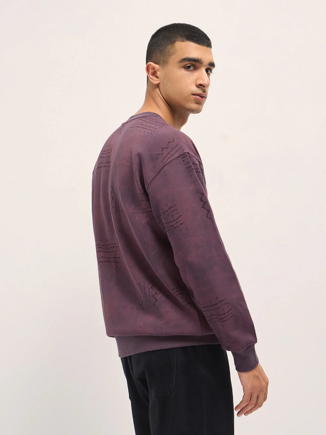 Men Purple Relaxed Fit Crew Neck T-Shirt - Image 2
