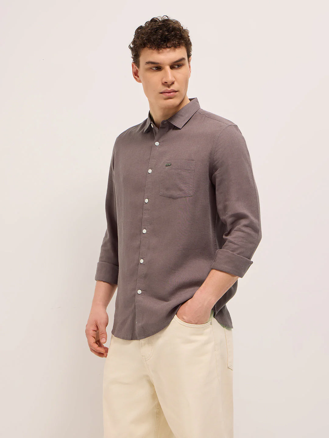 Men Purple Solid Cotton Blend Slim Fit Casual Shirt - Image 3