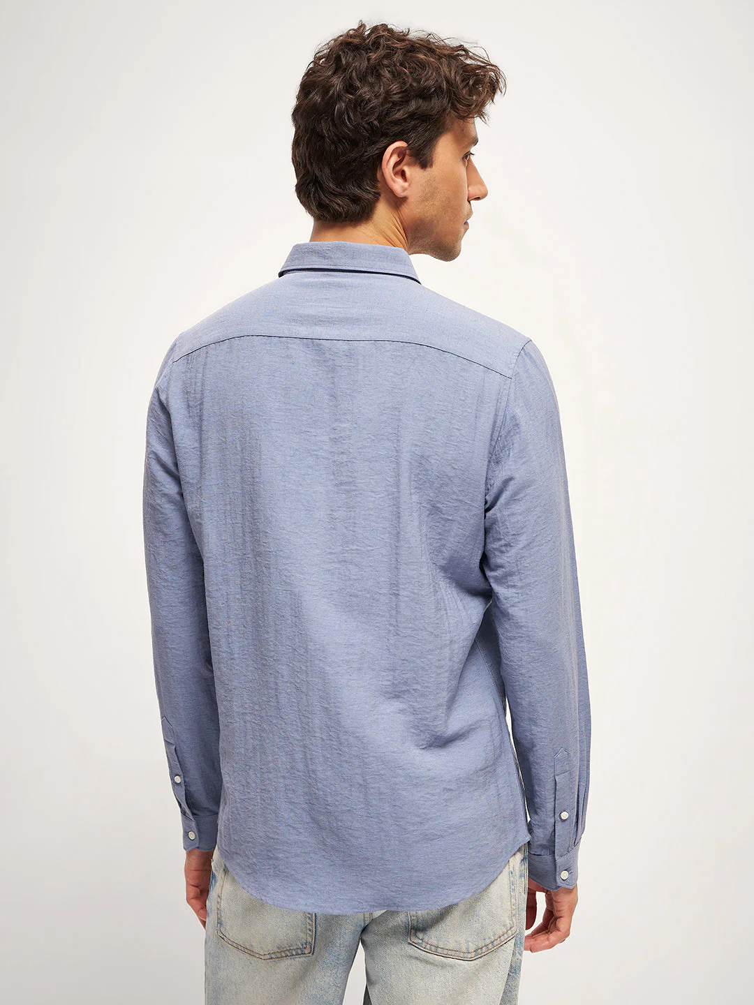 Men Purple Solid Slim Fit Casual Shirt - Image 2
