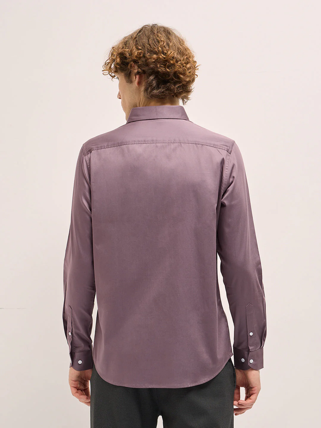 Men Purple Tailored Fit Solid Formal Shirt - Image 2