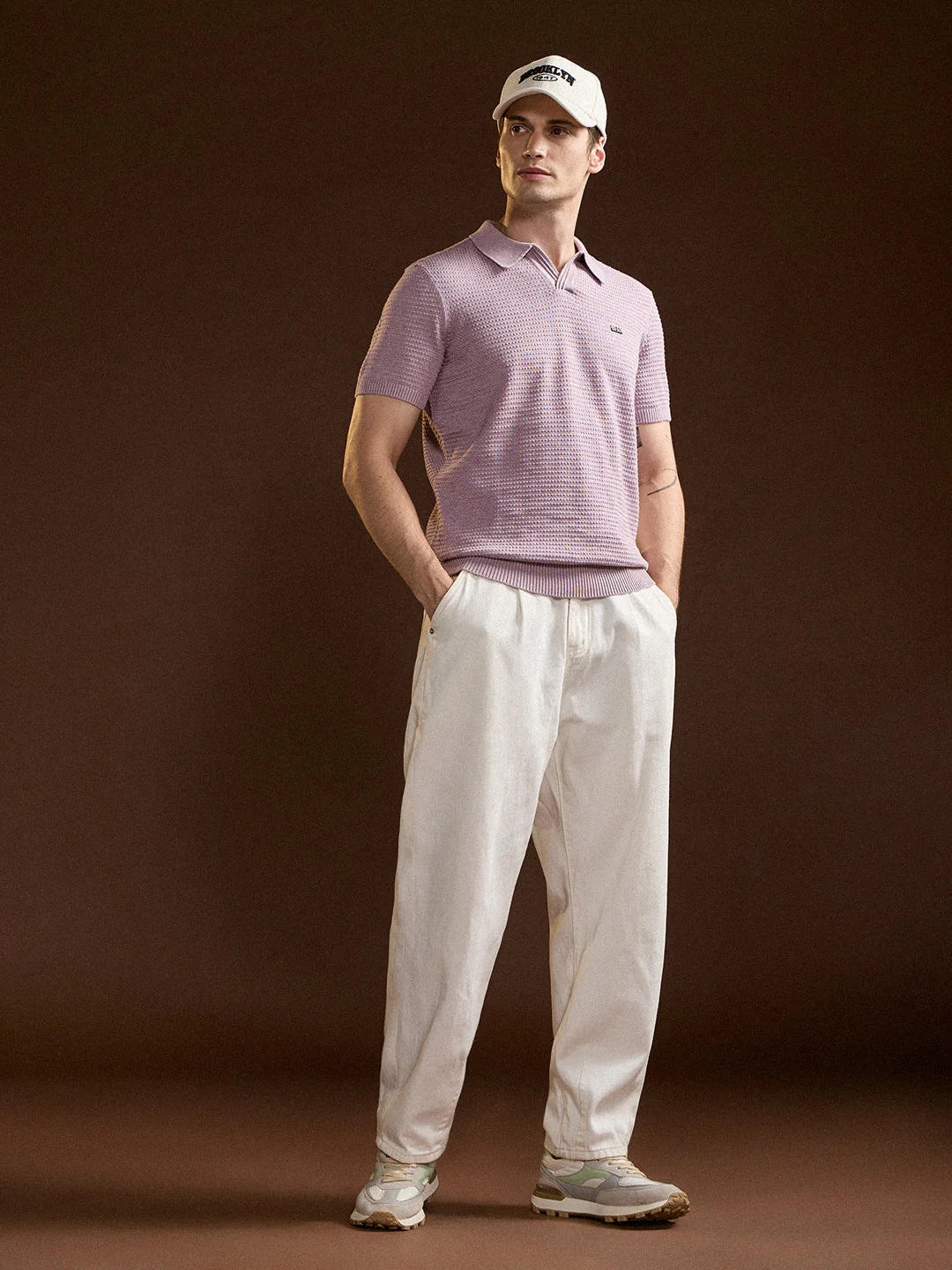 Men Purple Textured Slim Fit V-Notch Style Polo - Image 6