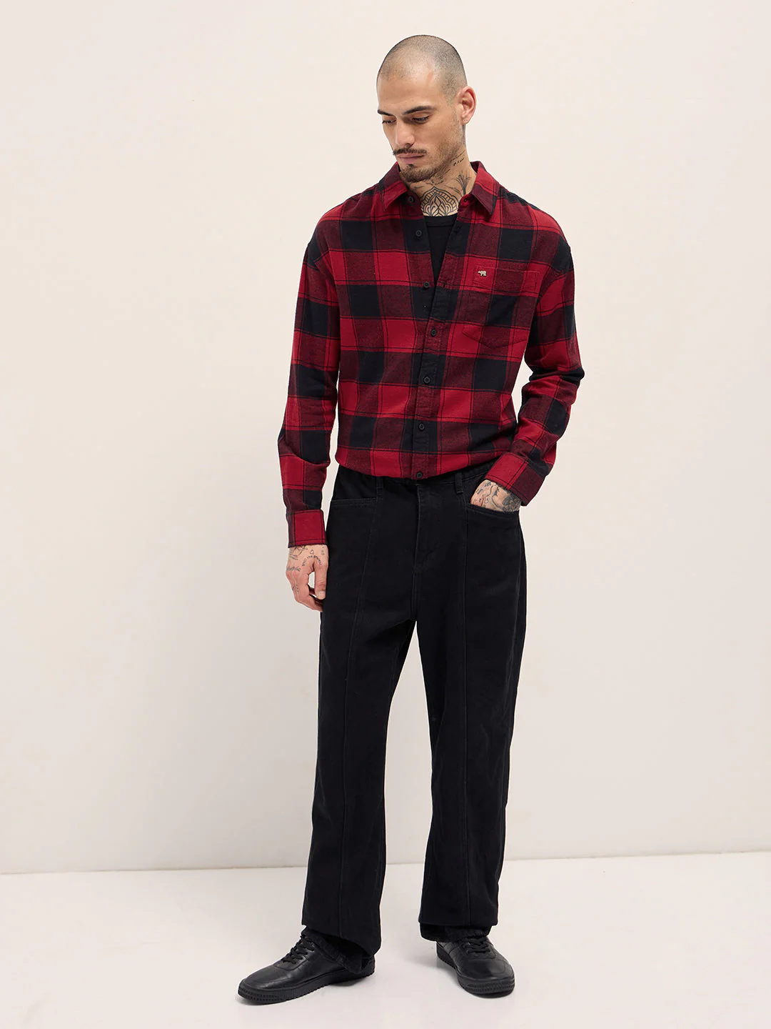 Men Red & Black Checked Relax Fit Casual Shirt - Image 4