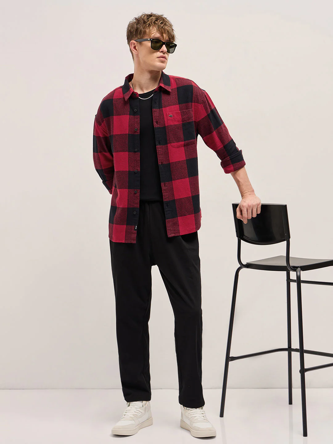 Men Red Checked Relaxed Fit Casual Shirt - Image 4