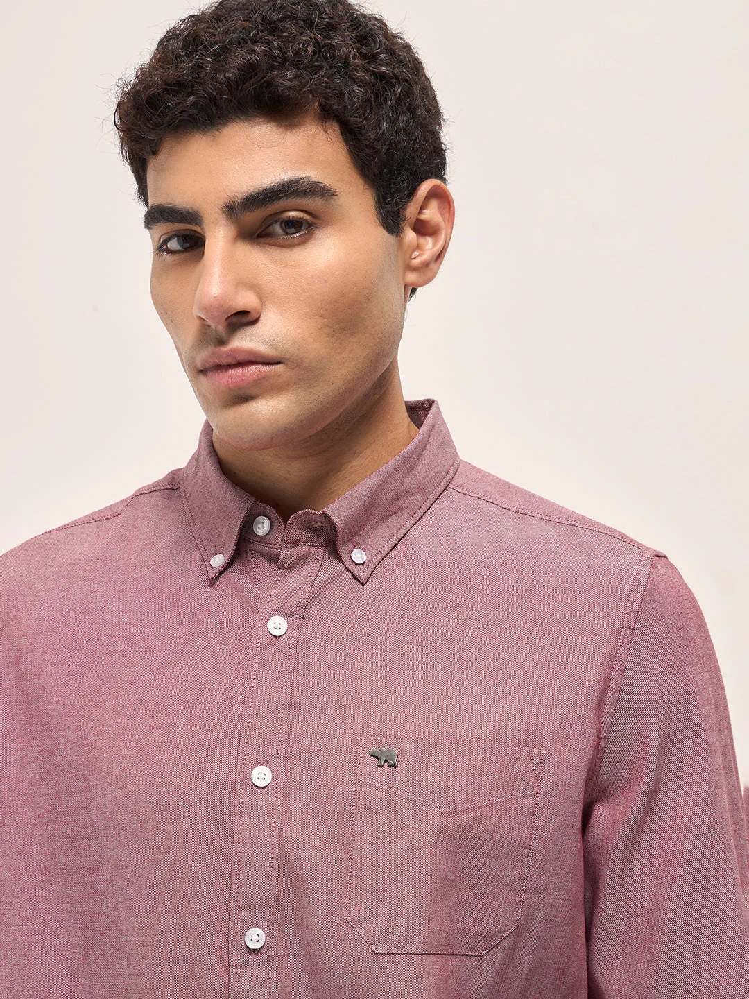 Men Red Solid Cotton Blend Slim Fit Casual Shirt - Image 5