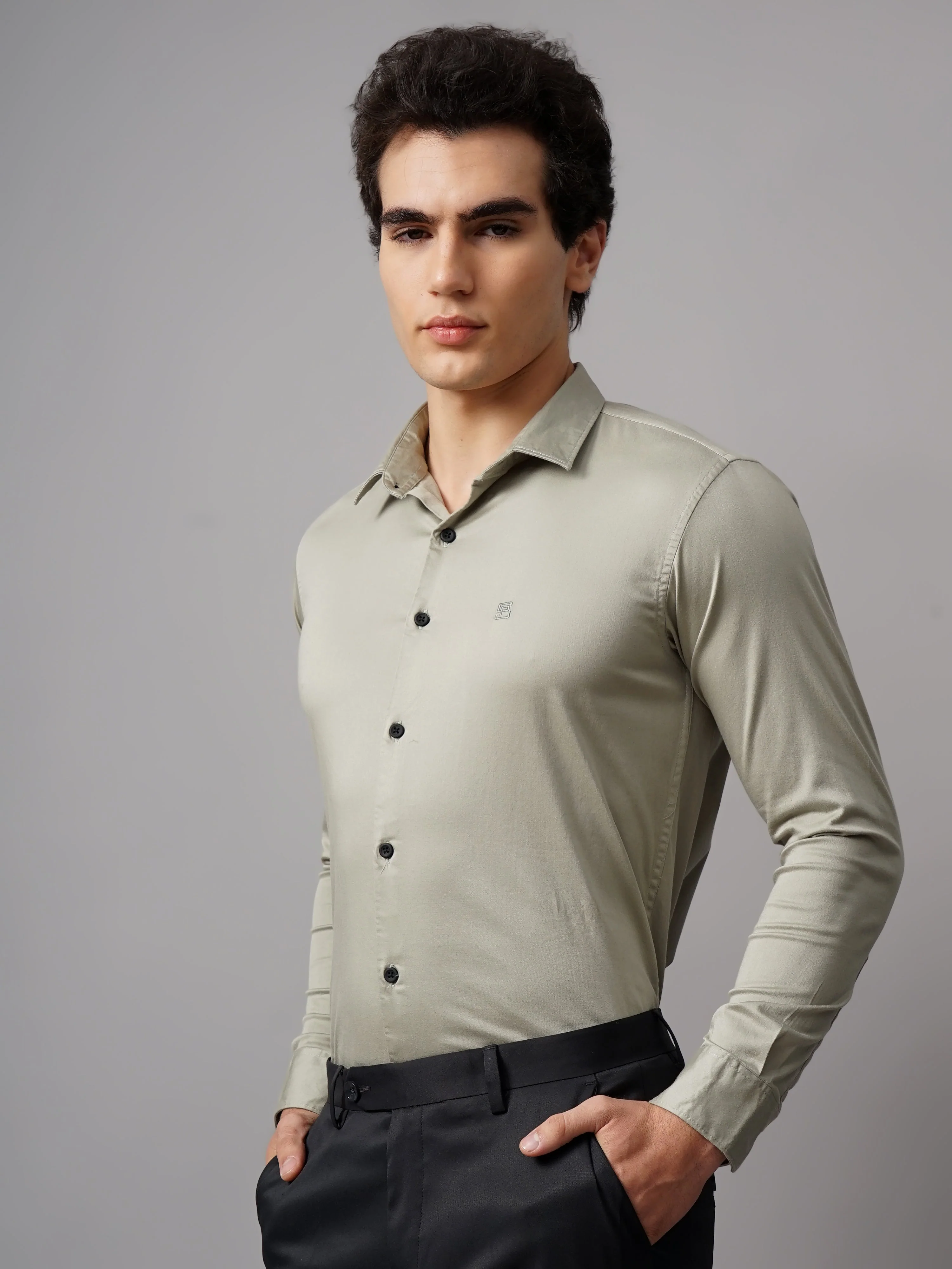 Men Refine Green Solid Shirt - Image 3