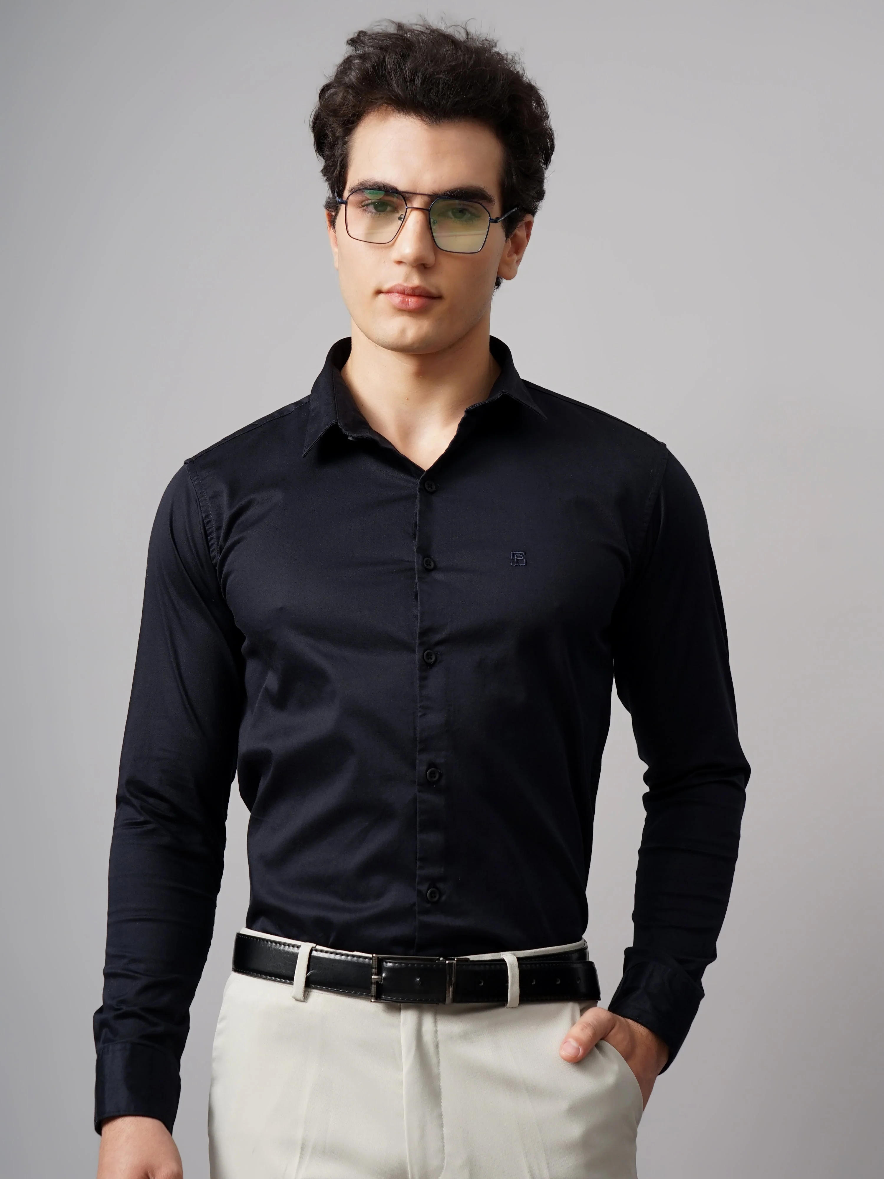 Men Refine Navy Solid Shirt - Image 5
