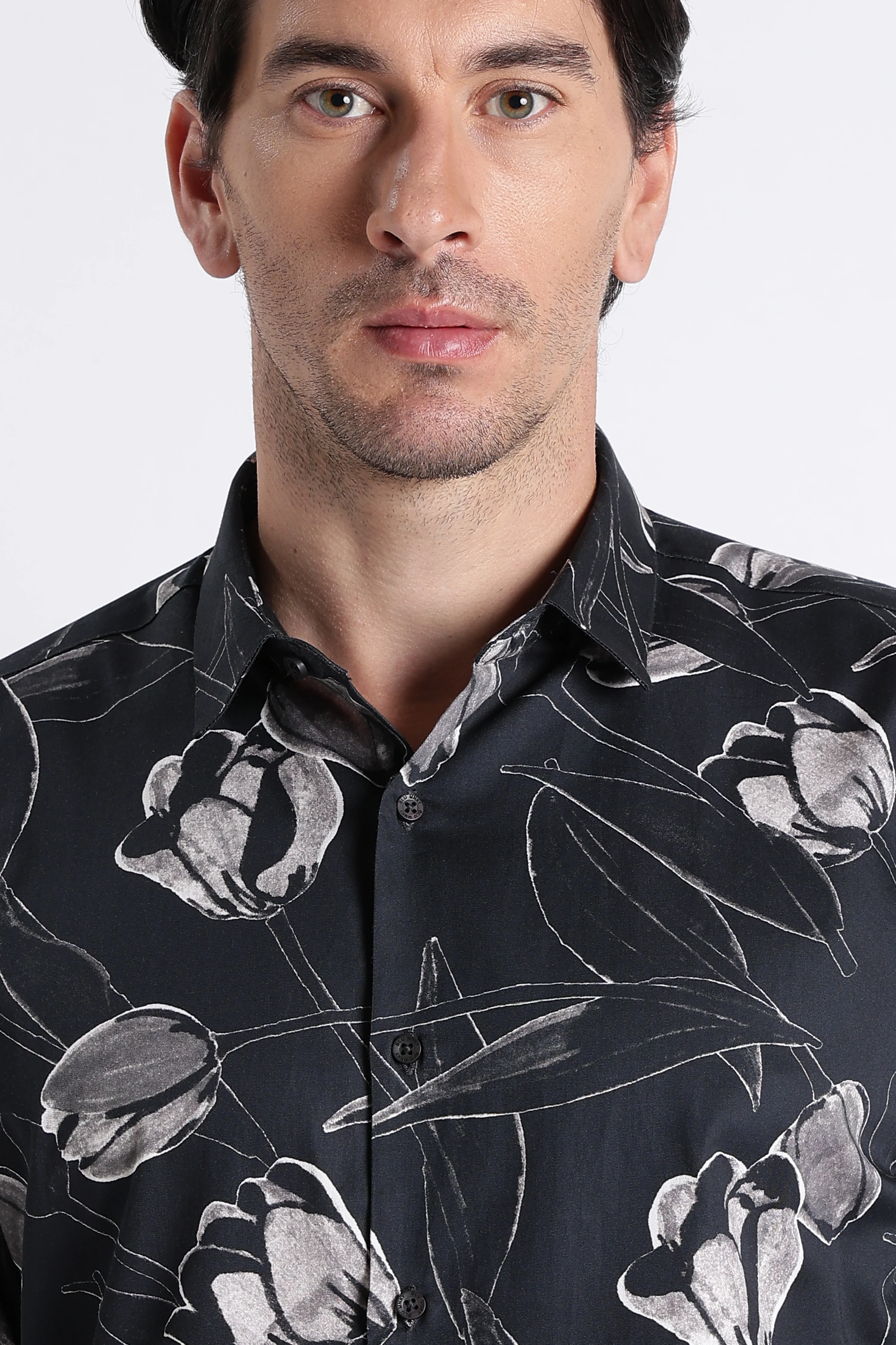 Men Refined Floral Digital Print Shirt - Image 5
