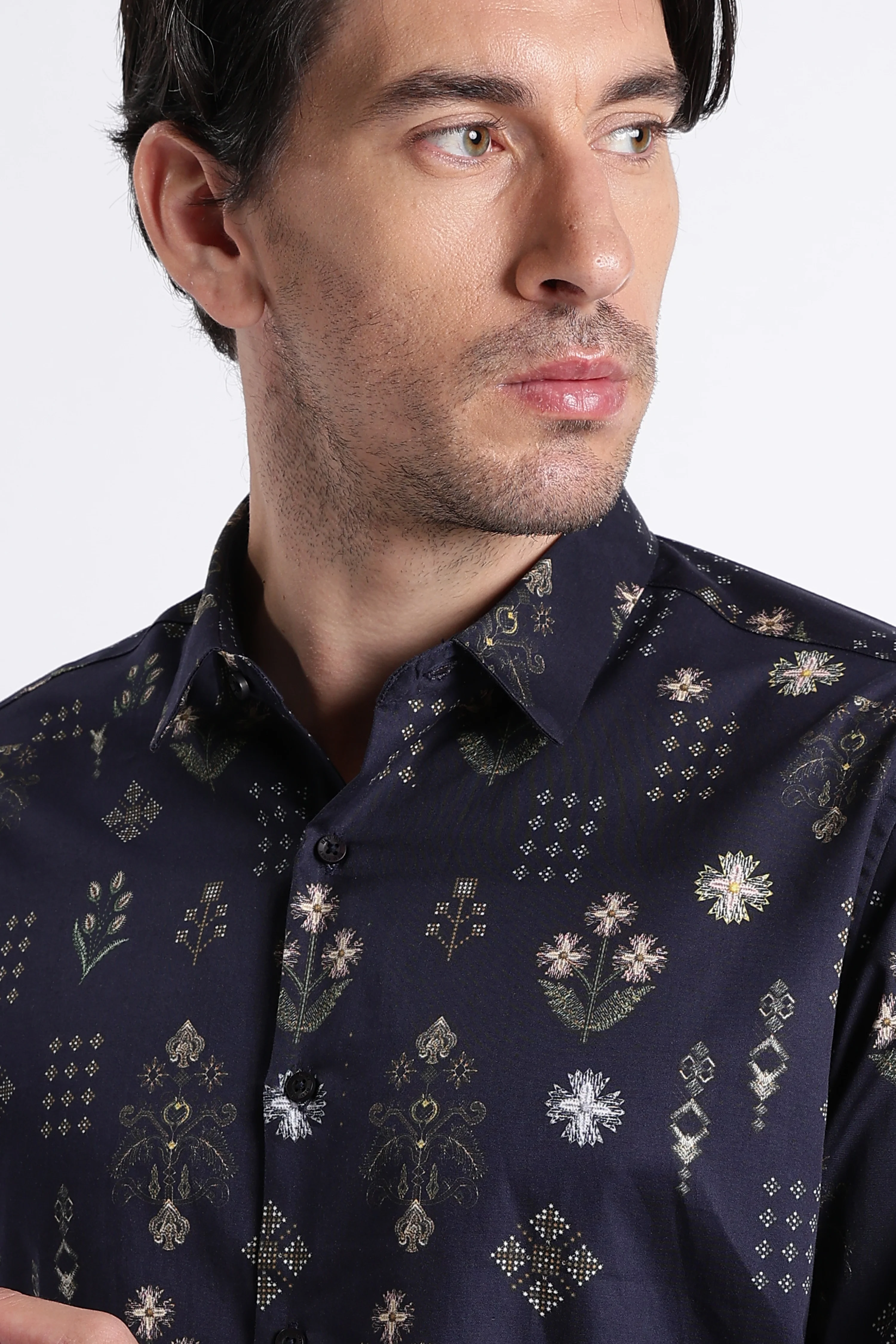 Men Refined Floral Digital Print Shirt - Image 2