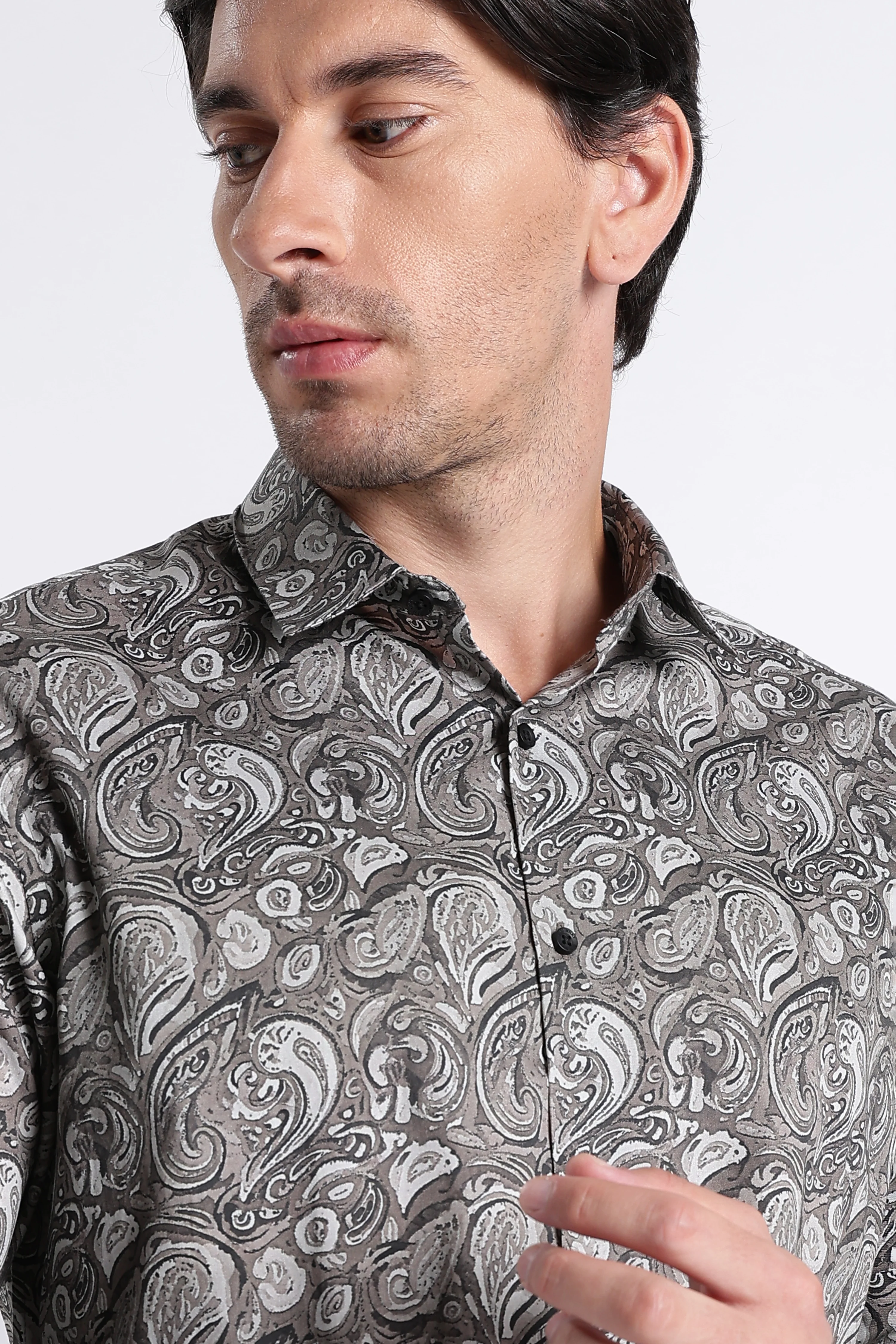 Men Refined Floral Digital Print Shirt - Image 2