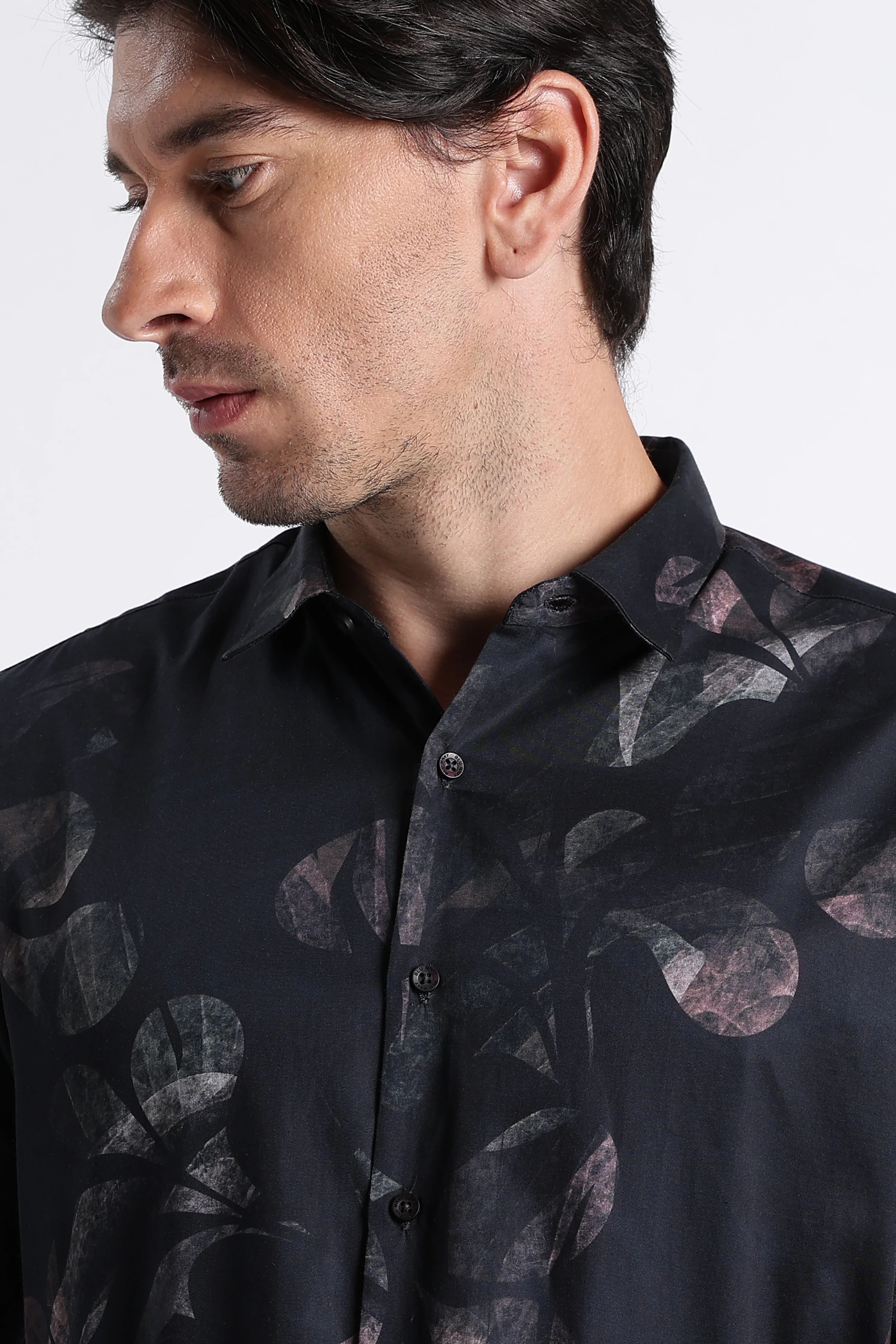 Men Refined Floral Digital Print Shirt - Image 2