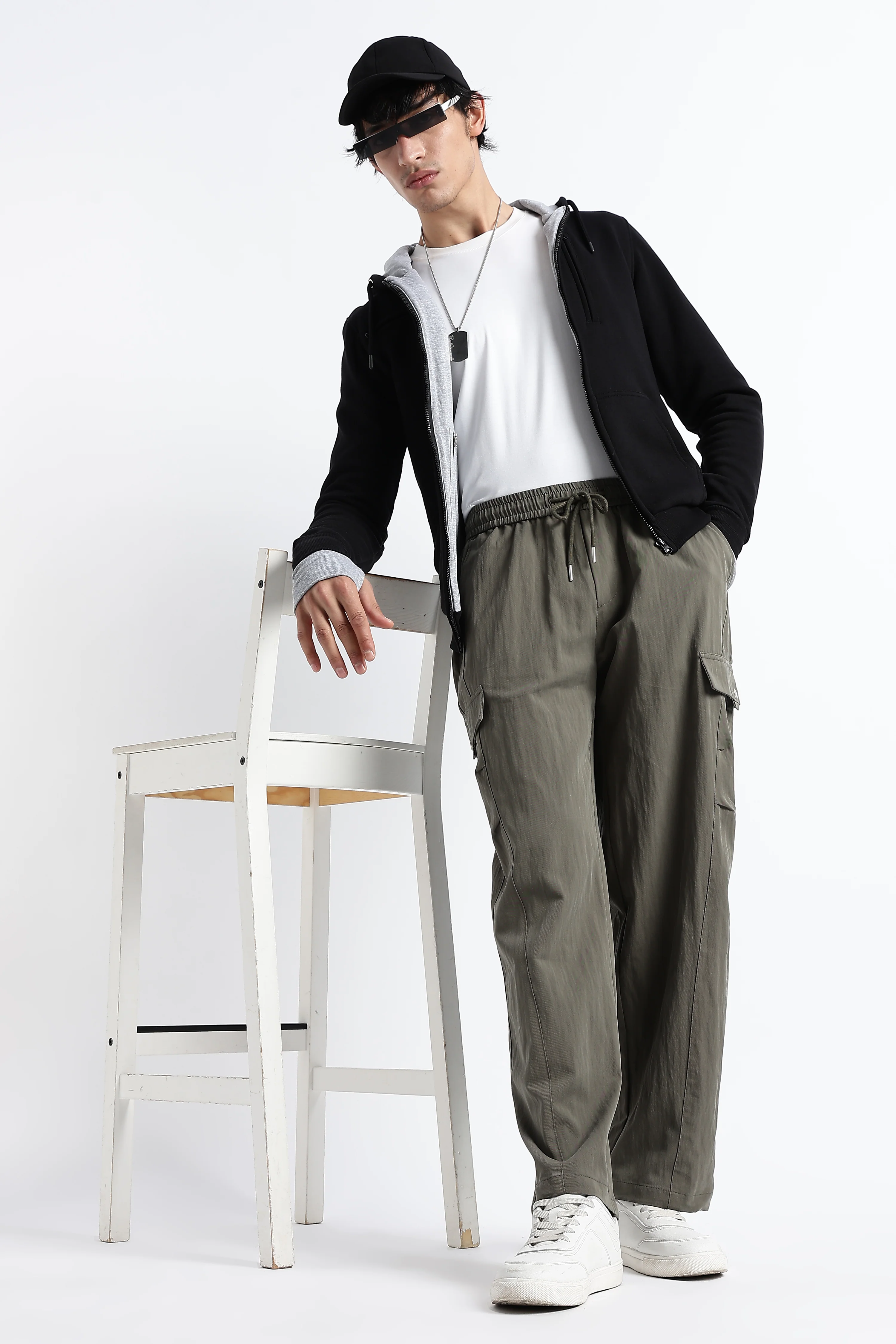 Men Relaxed Utility Cargo Pants - Image 2