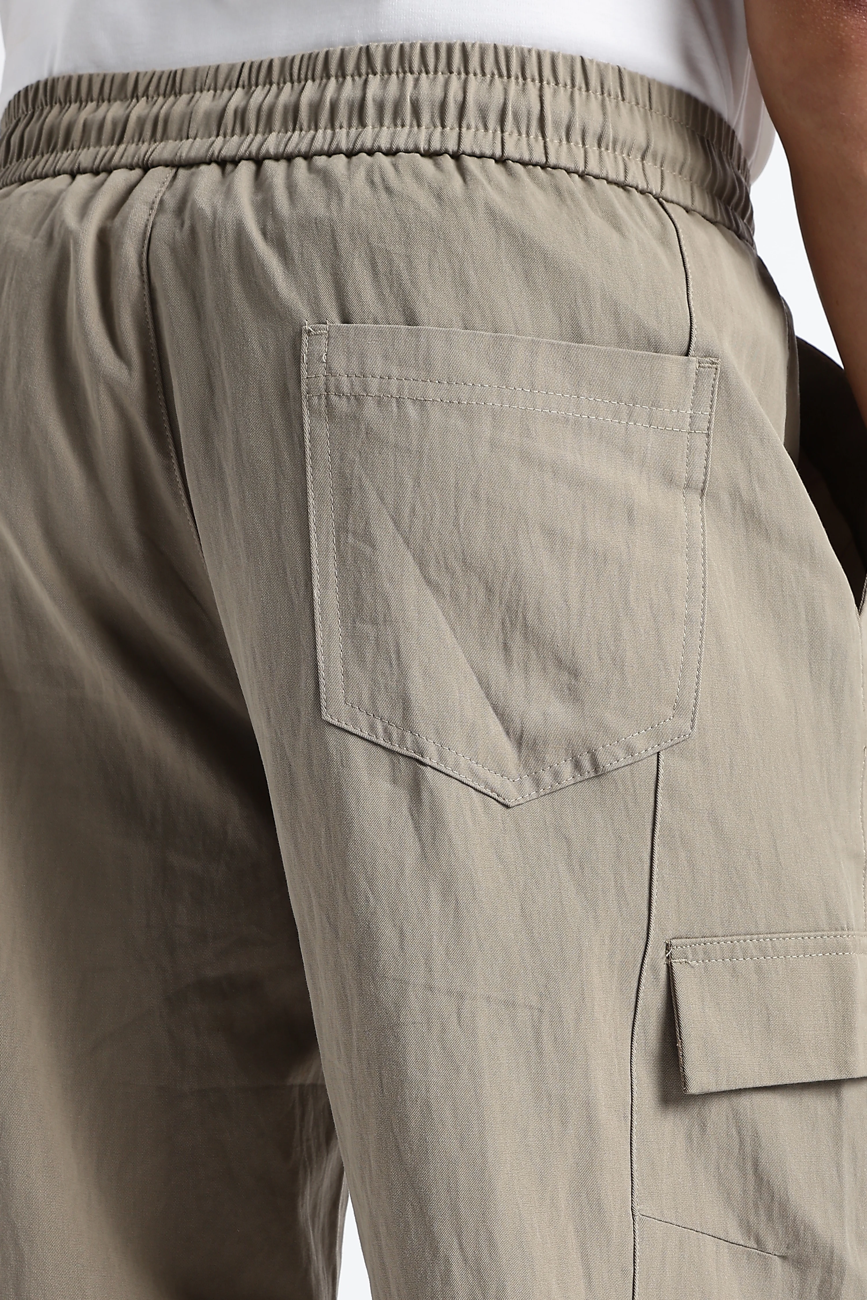 Men Relaxed Utility Cargo Pants - Image 12