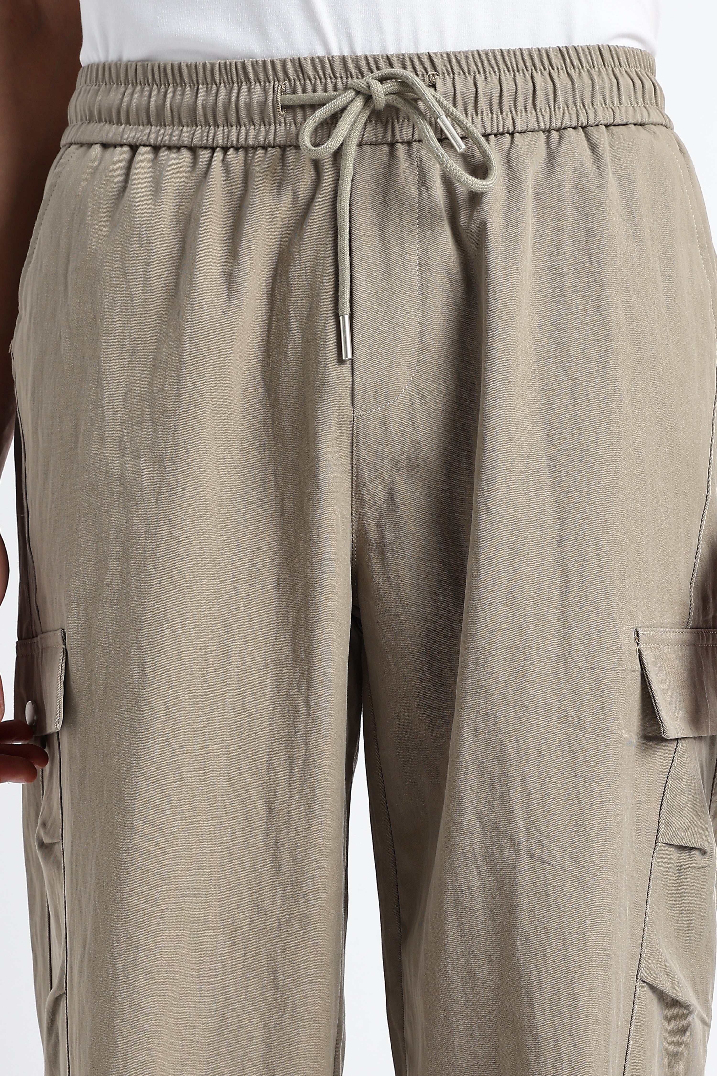 Men Relaxed Utility Cargo Pants - Image 9