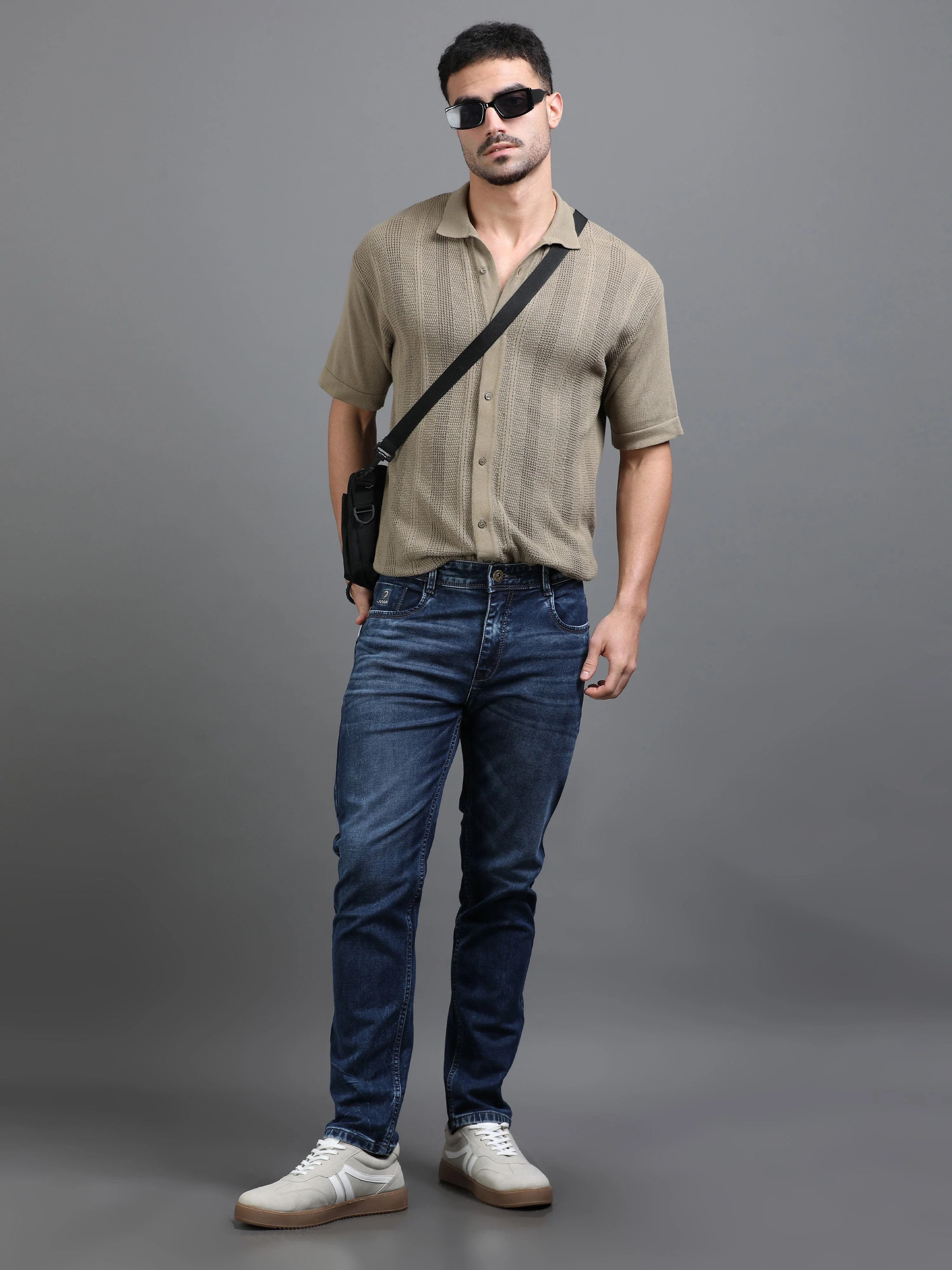 Men Rivet Vintage Blue Jeans - Image 5