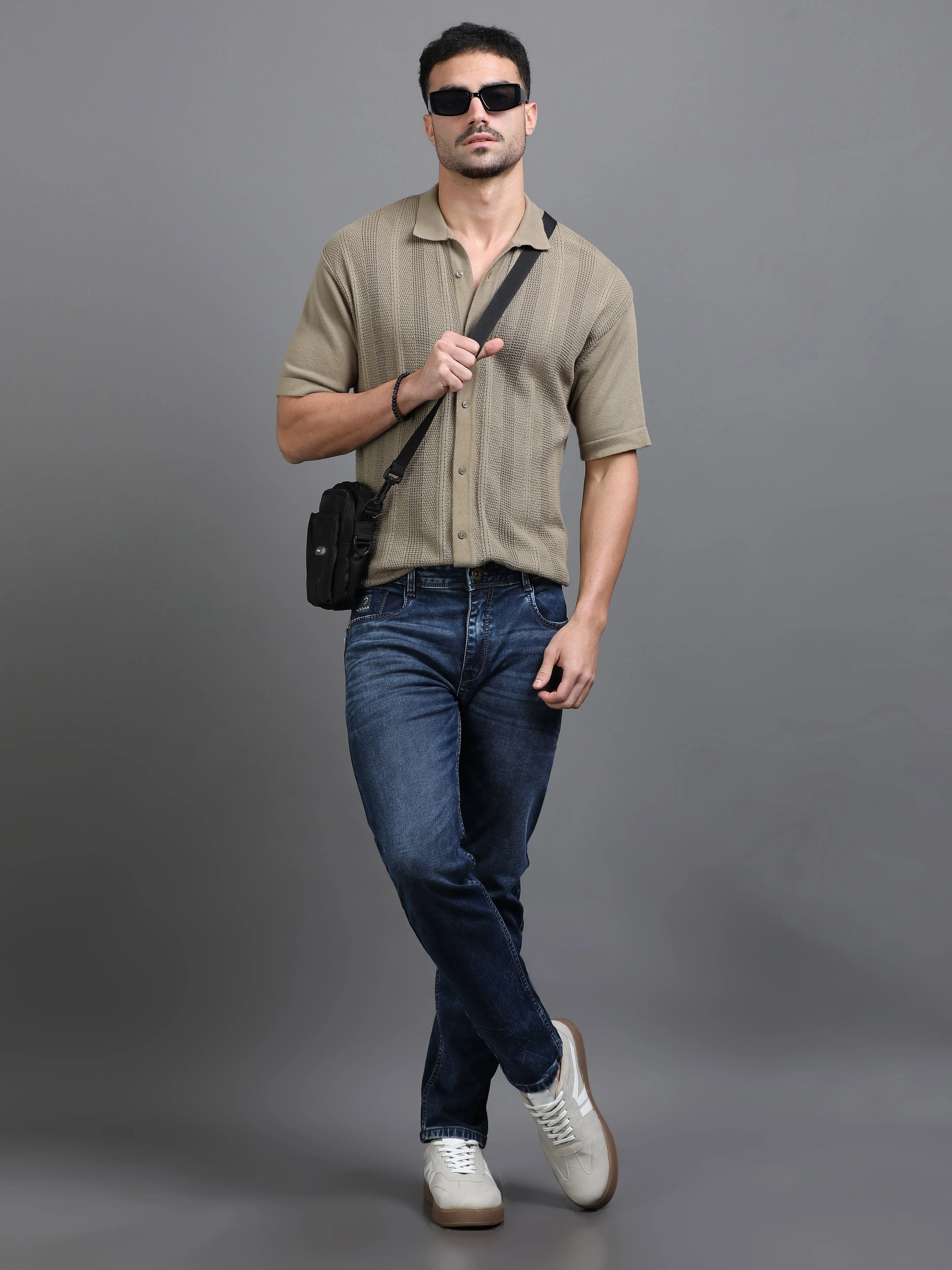 Men Rivet Vintage Blue Jeans - Image 6