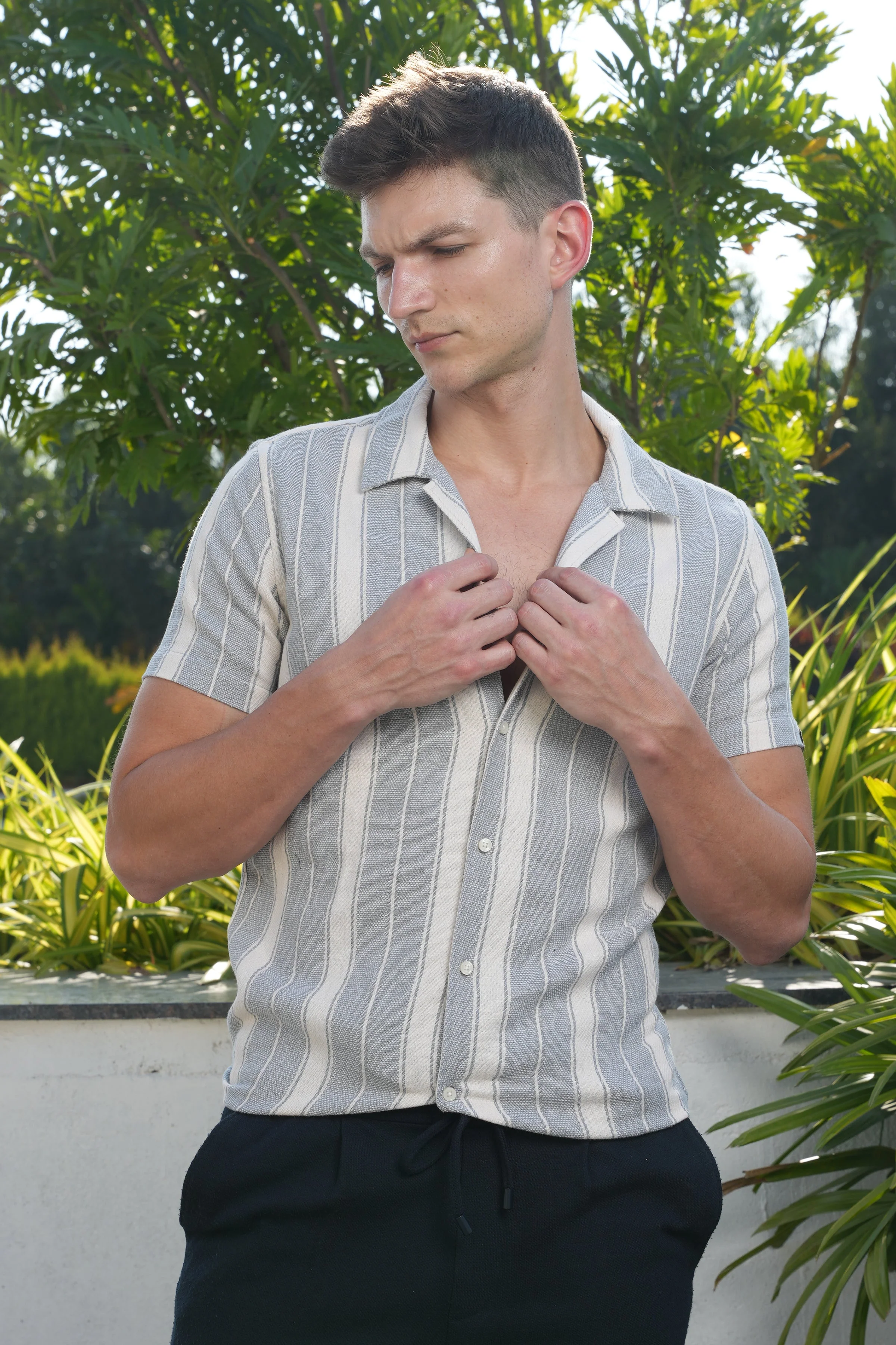 Men Roman Striped Shirt Grey Look - Image 5