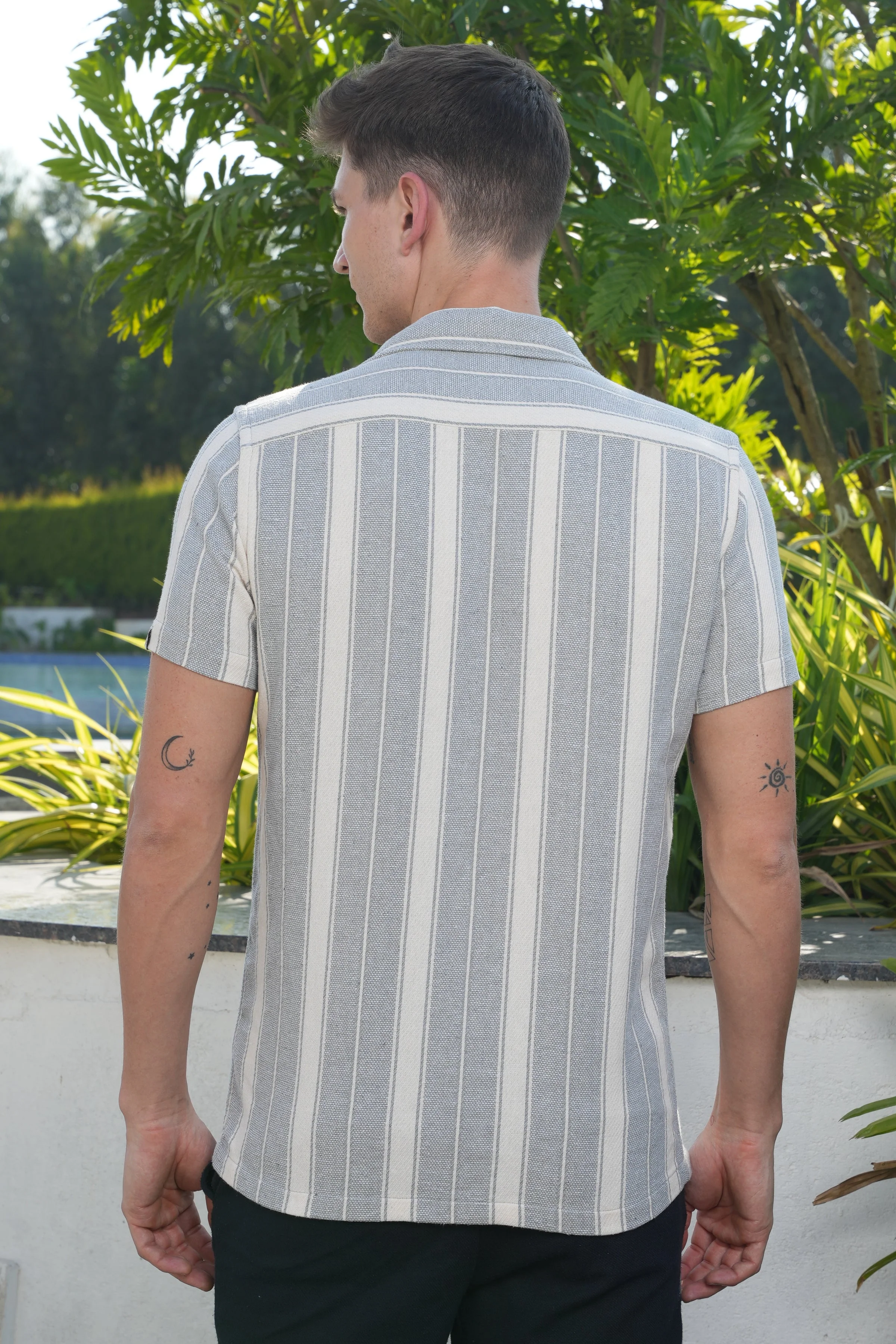 Men Roman Striped Shirt Grey Look - Image 8